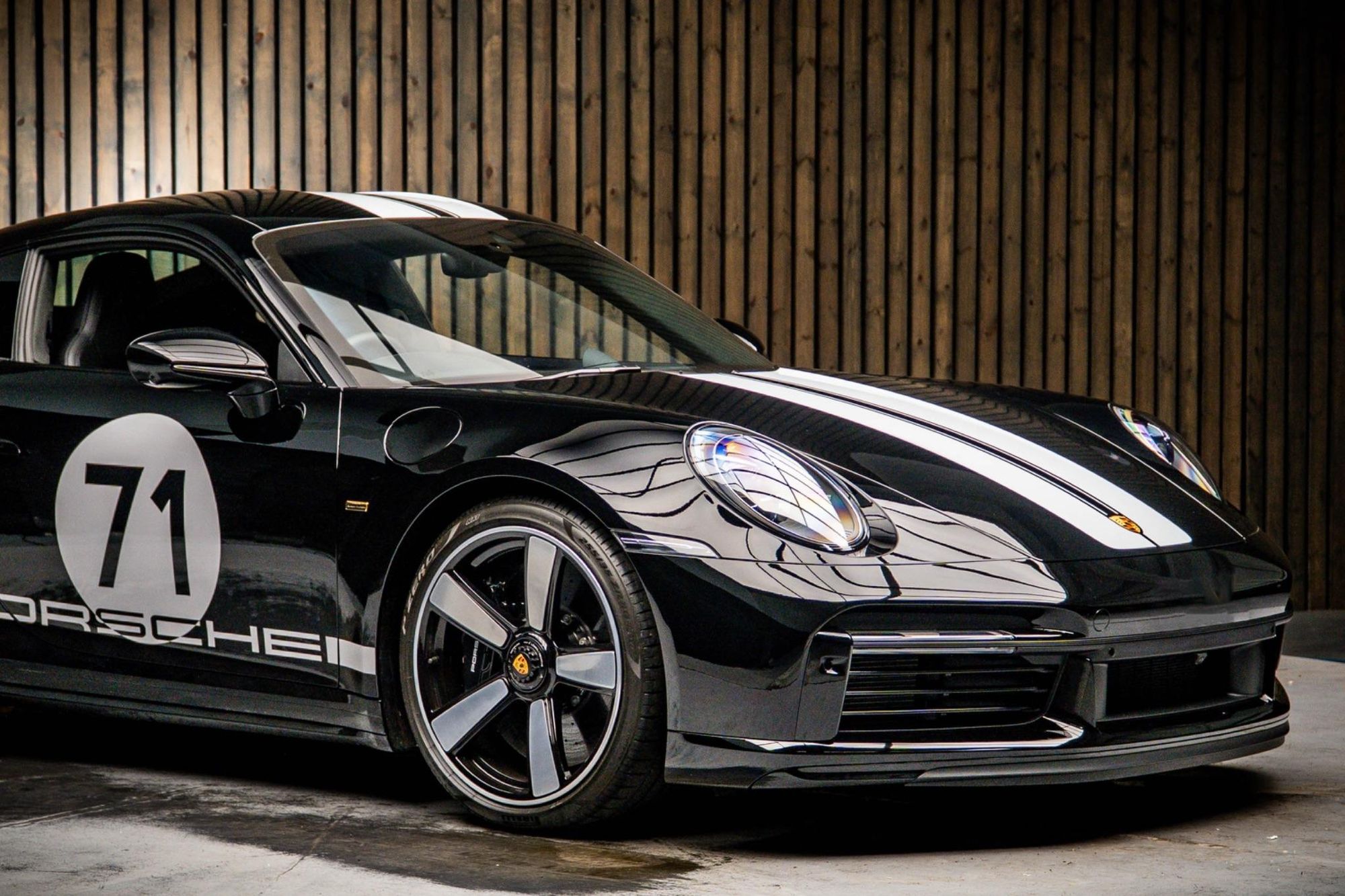 PORSCHE 911 [992] TURBO COUPE SPECIAL EDITIONS Sport Classic 2dr for sale UK - Slide 10