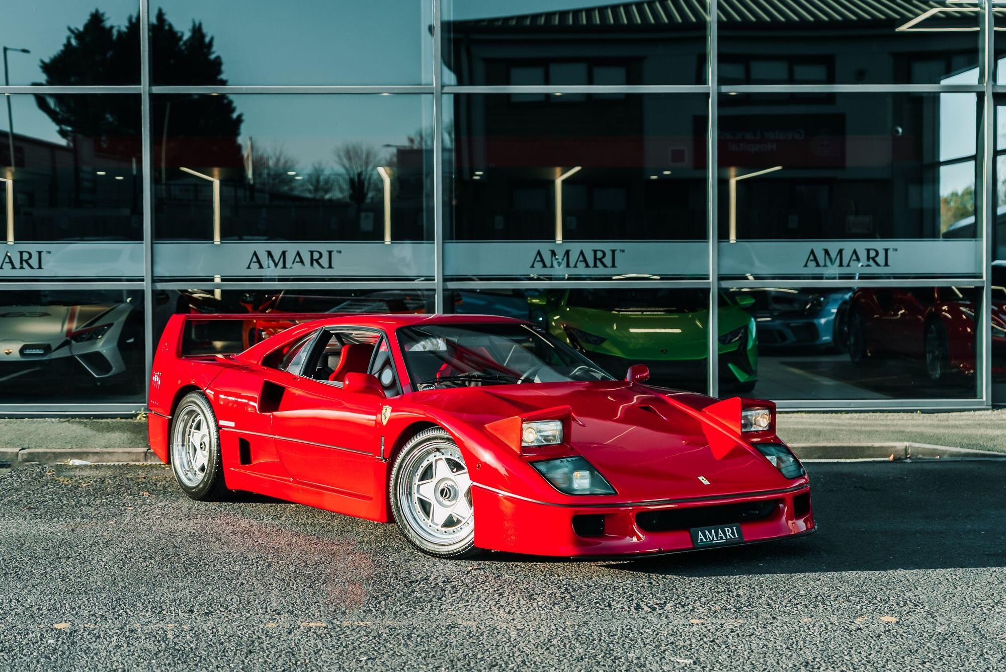 FERRARI F40 COUPE 2dr for sale UK - Slide 2