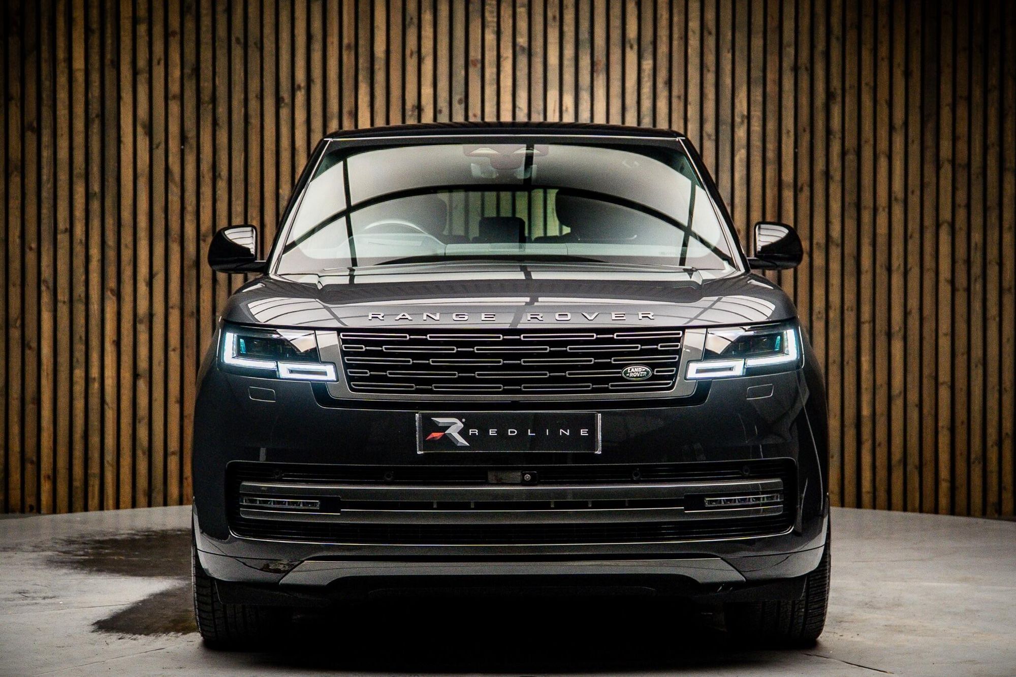 LAND ROVER RANGE ROVER ESTATE 4.4 P530 V8 Autobiography LWB 4dr Auto [7 Seat] for sale UK - Slide 5