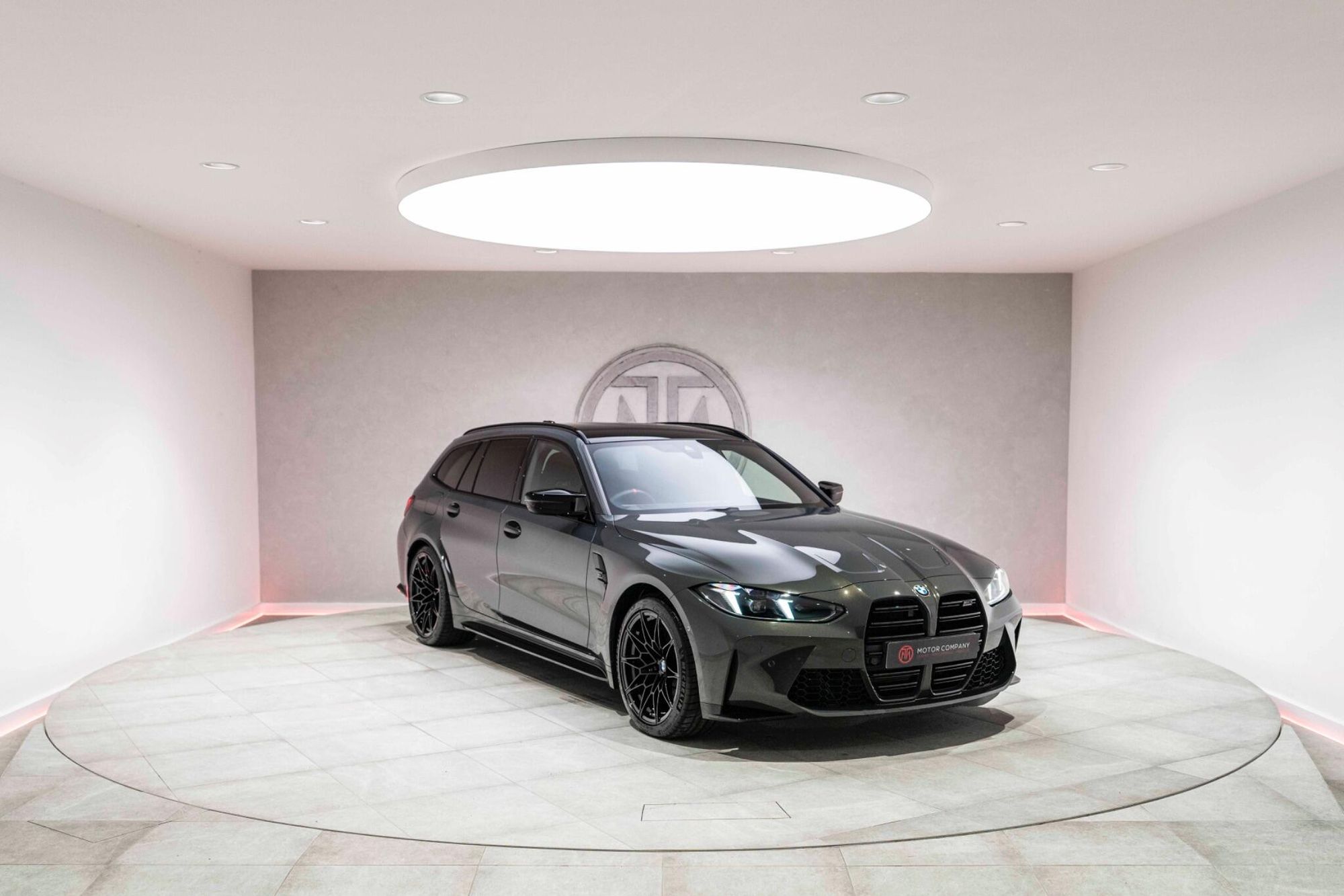 BMW M3 TOURING M3 xDrive 530 Competition M 5dr Step Auto for sale UK - Slide 10