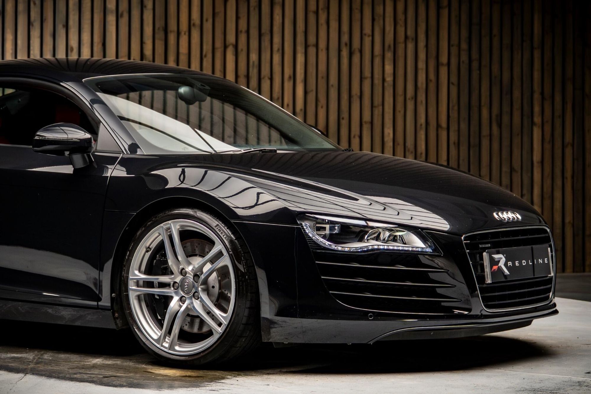 AUDI R8 COUPE 4.2 FSI Quattro 2dr for sale UK - Slide 10