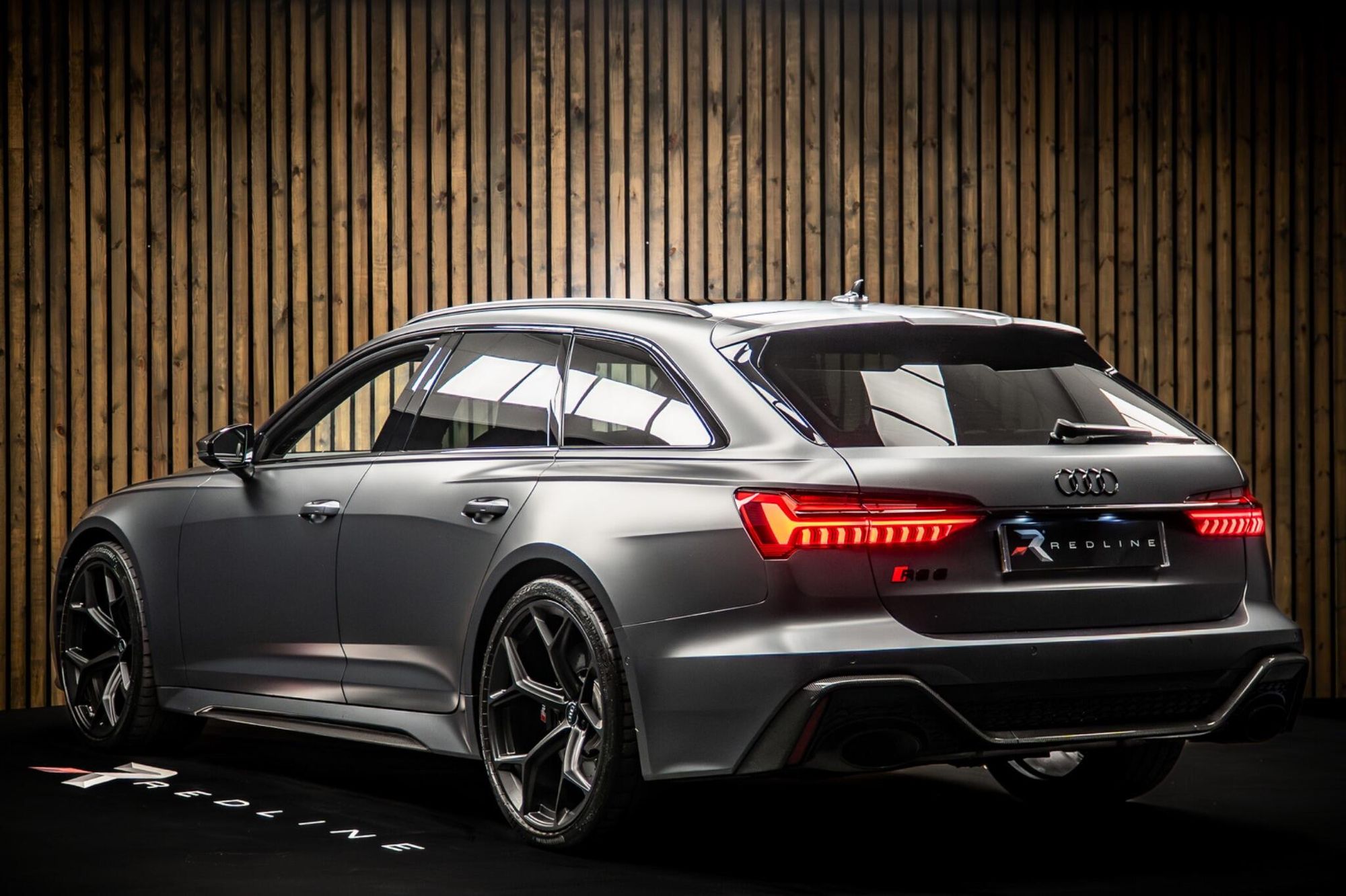AUDI RS6 RS 6 AVANT RS 6 TFSI Quattro Performance 5dr Tiptronic for sale UK - Slide 3