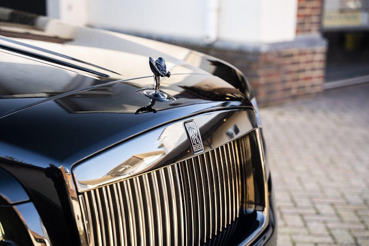 ROLLS-ROYCE WRAITH COUPE Black Badge 2dr Auto for sale UK - Slide 9