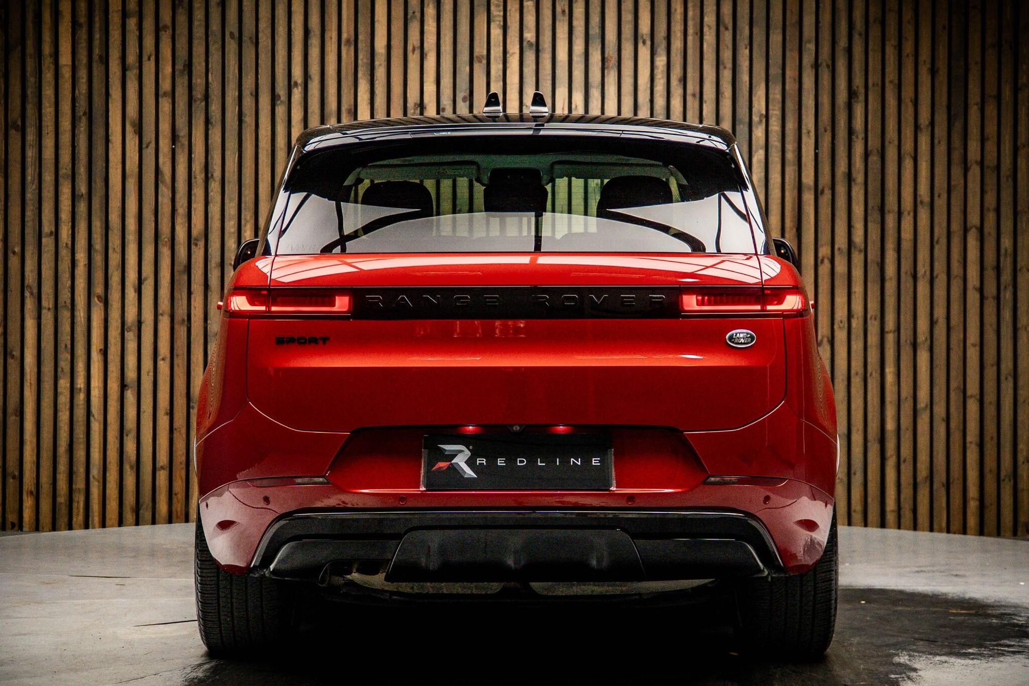 LAND ROVER RANGE ROVER SPORT DIESEL ESTATE 3.0 D350 First Edition 5dr Auto for sale UK - Slide 6