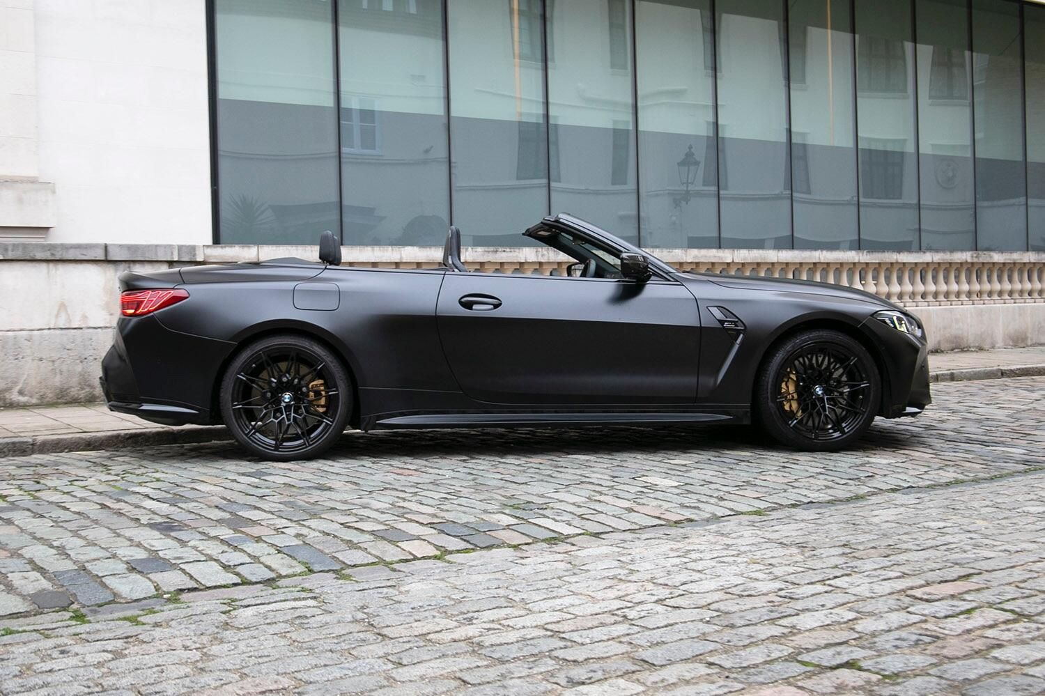 BMW M4 Convertible 3.0 Competition M xDrive 530 Steptronic 2 Door Auto for sale UK - Slide 7