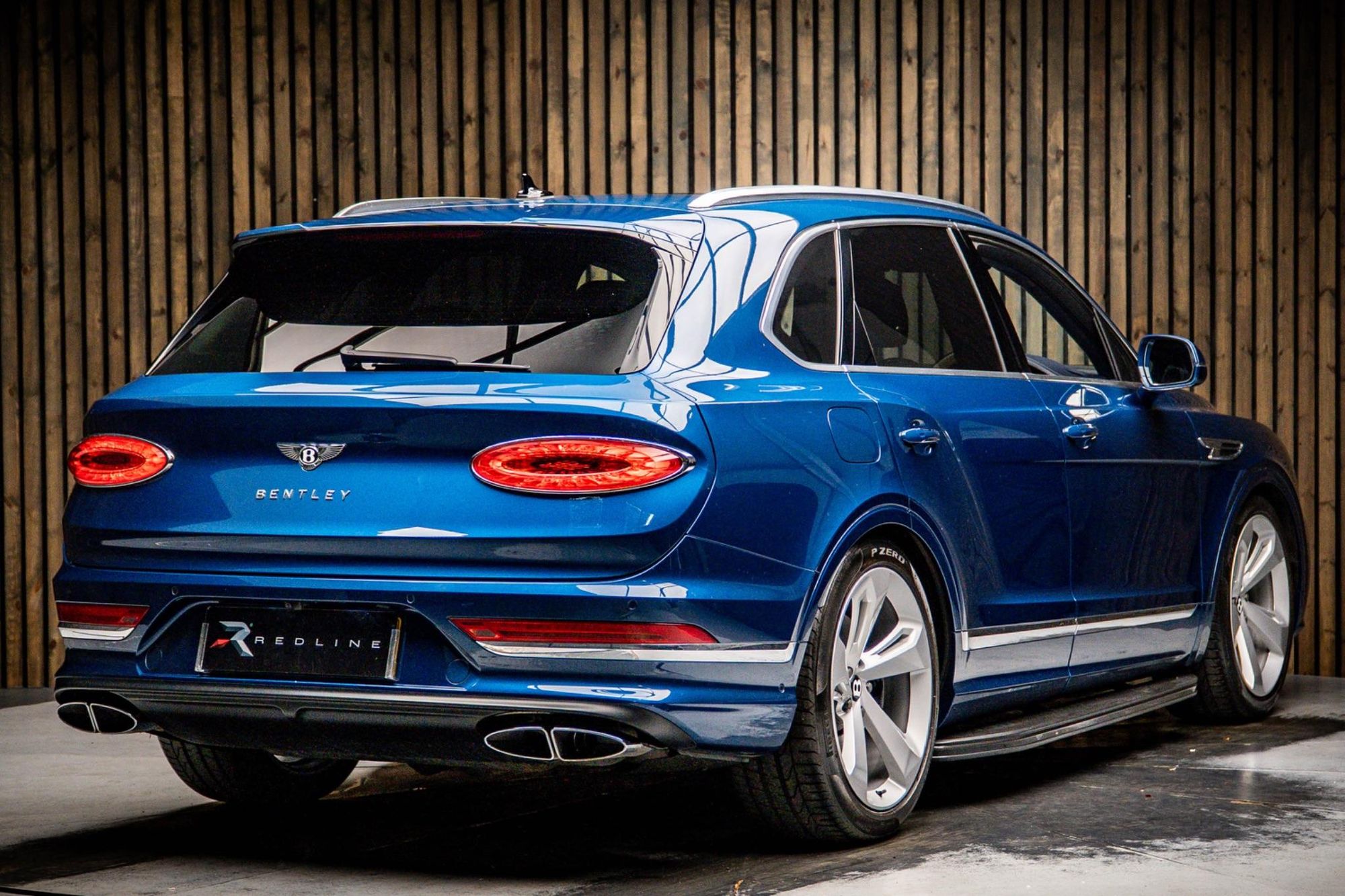 BENTLEY BENTAYGA ESTATE 4.0 V8 5dr Auto for sale UK - Slide 4