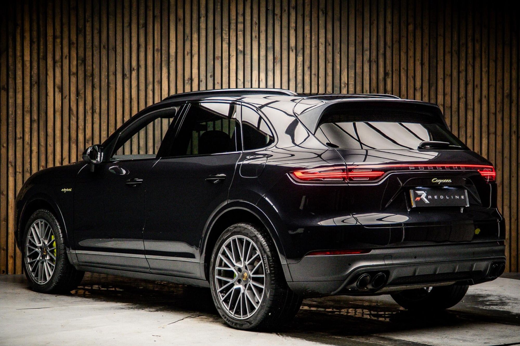 PORSCHE CAYENNE ESTATE E-Hybrid 5dr Tiptronic S for sale UK - Slide 3