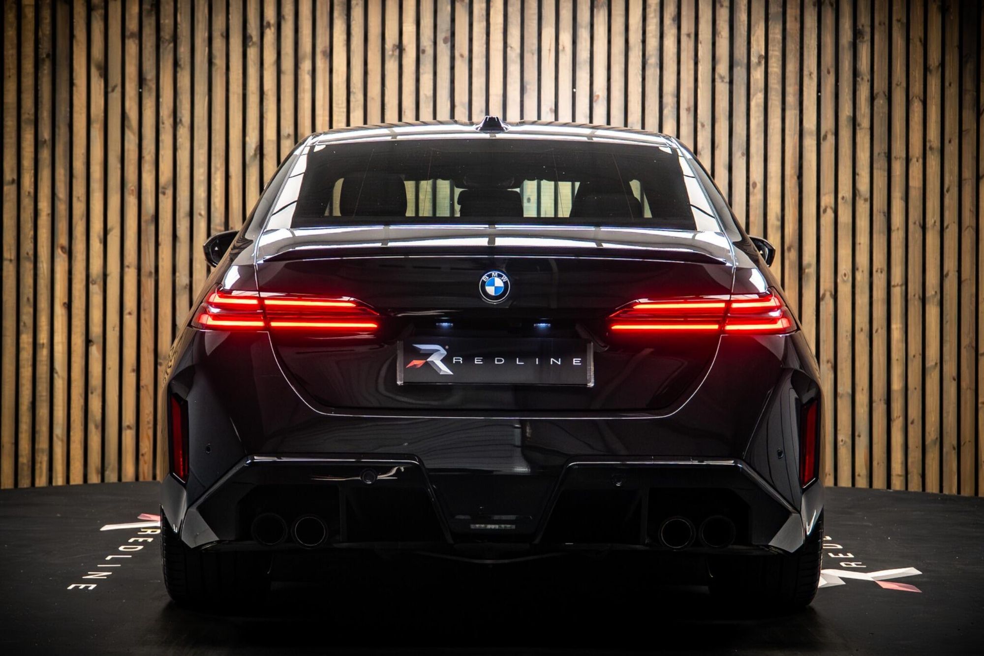 BMW M5 Saloon 4.4 22.1kWh 4 Door Auto for sale UK - Slide 6