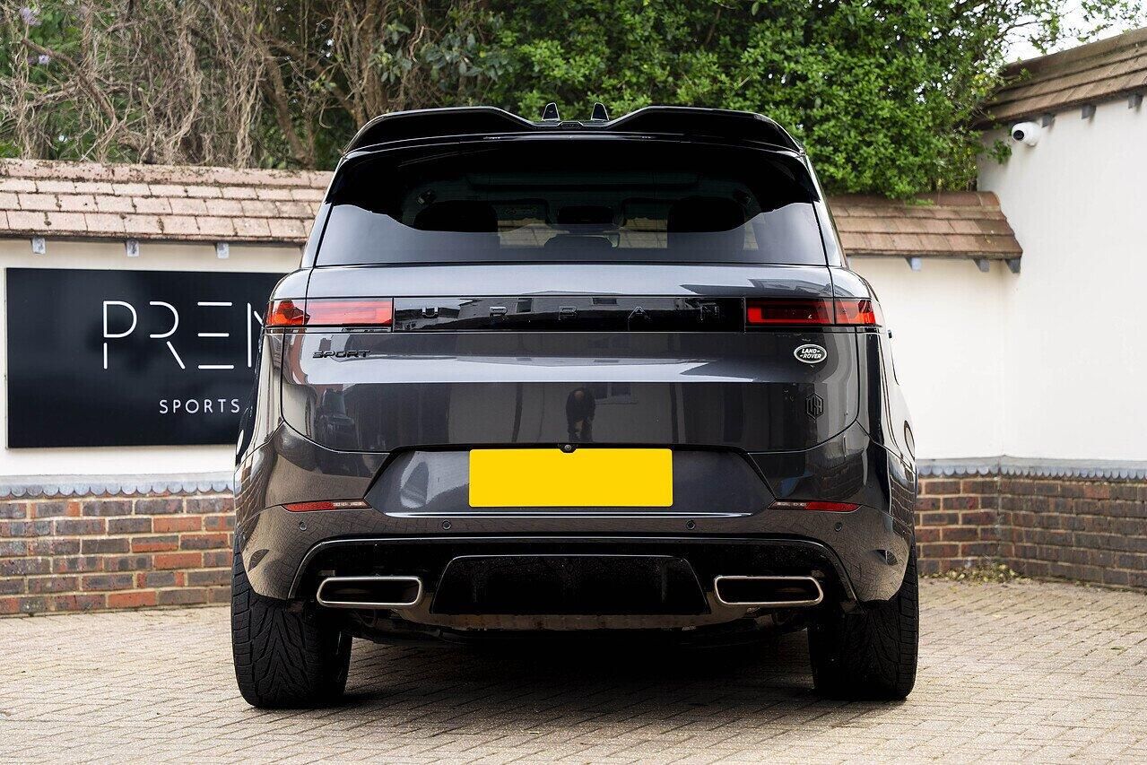 LAND ROVER RANGE ROVER SPORT ESTATE 3.0 P400 Autobiography 5dr Auto for sale UK - Slide 4