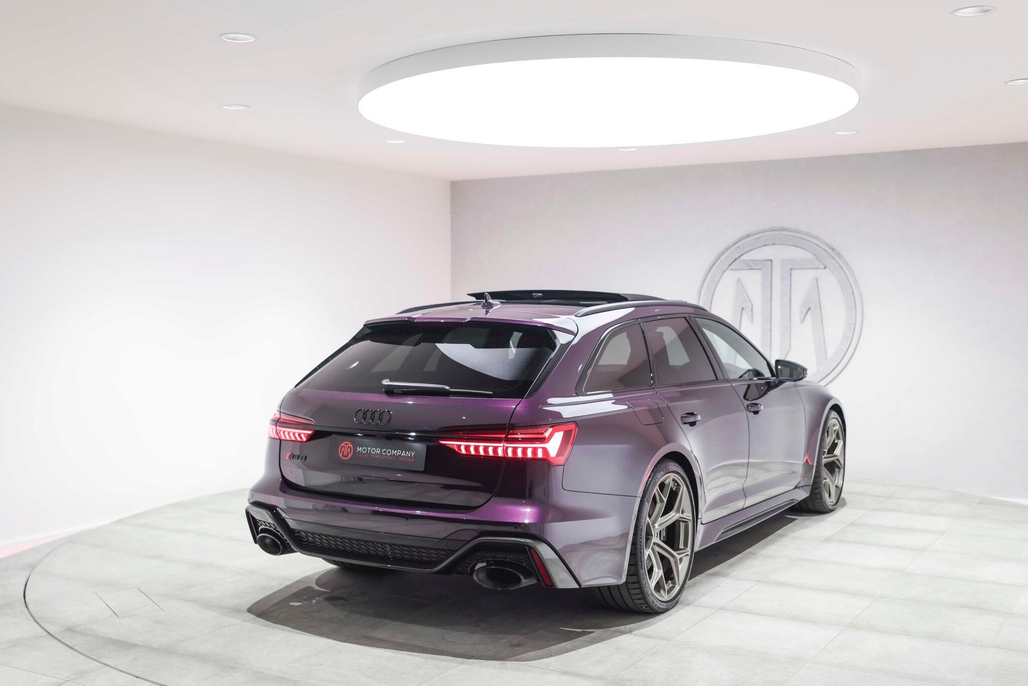 AUDI RS6 RS 6 AVANT RS 6 TFSI Quattro Performance 5dr Tiptronic for sale UK - Slide 9