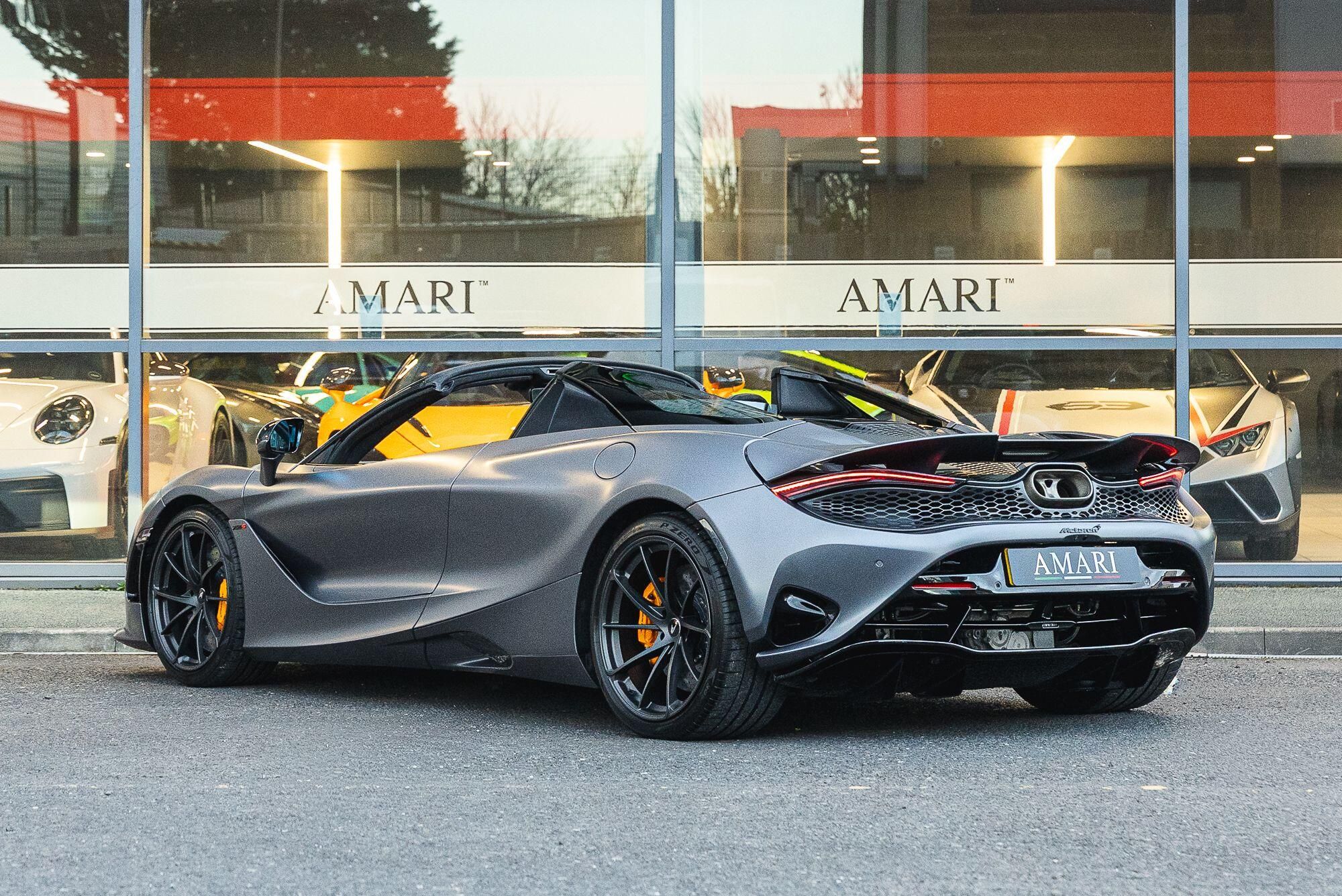MCLAREN 750 S SPIDER V8 2dr SSG Auto for sale UK - Slide 4