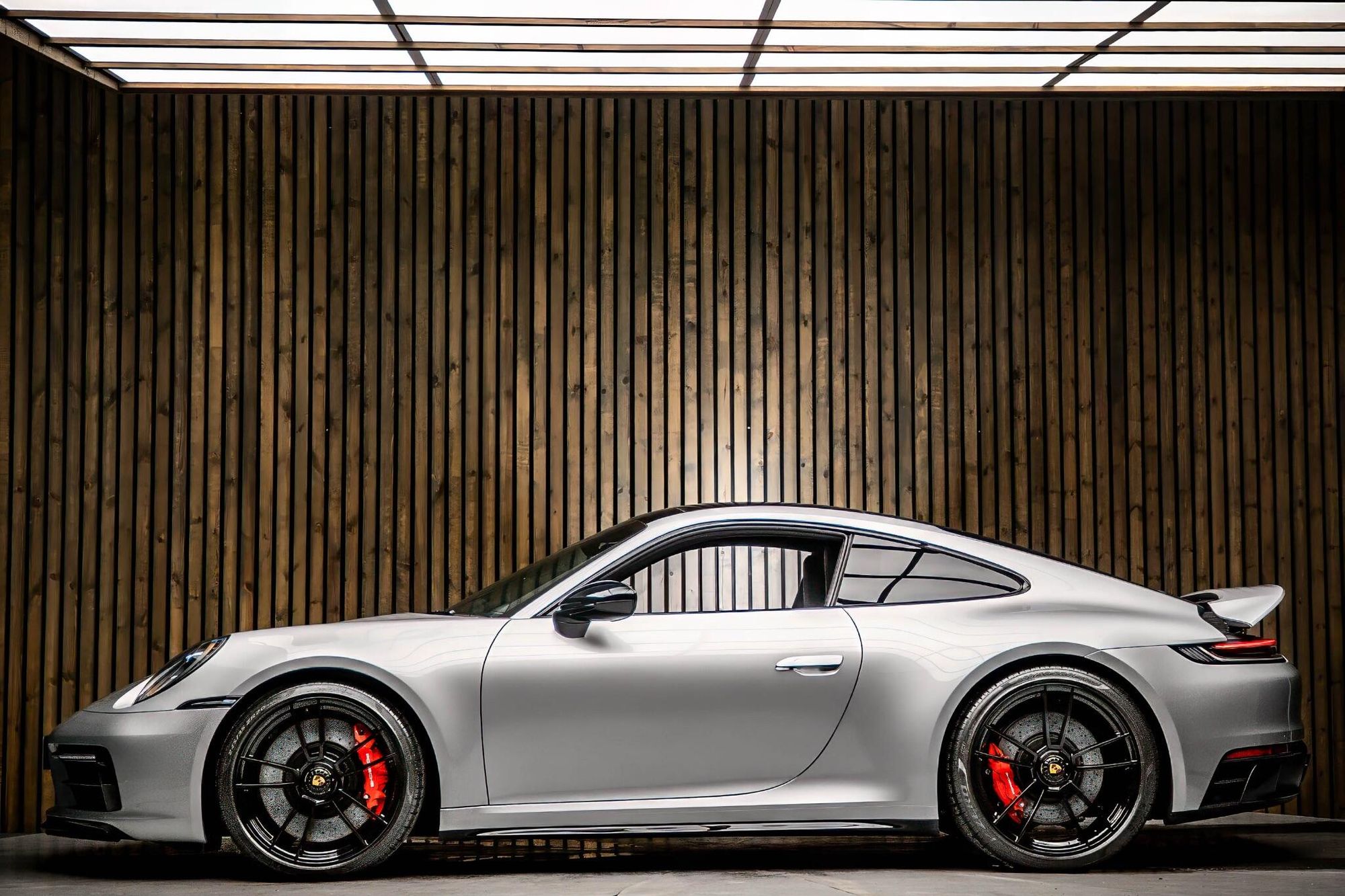 PORSCHE 911 [992] CARRERA 4 COUPE GTS 2dr PDK for sale UK - Slide 7