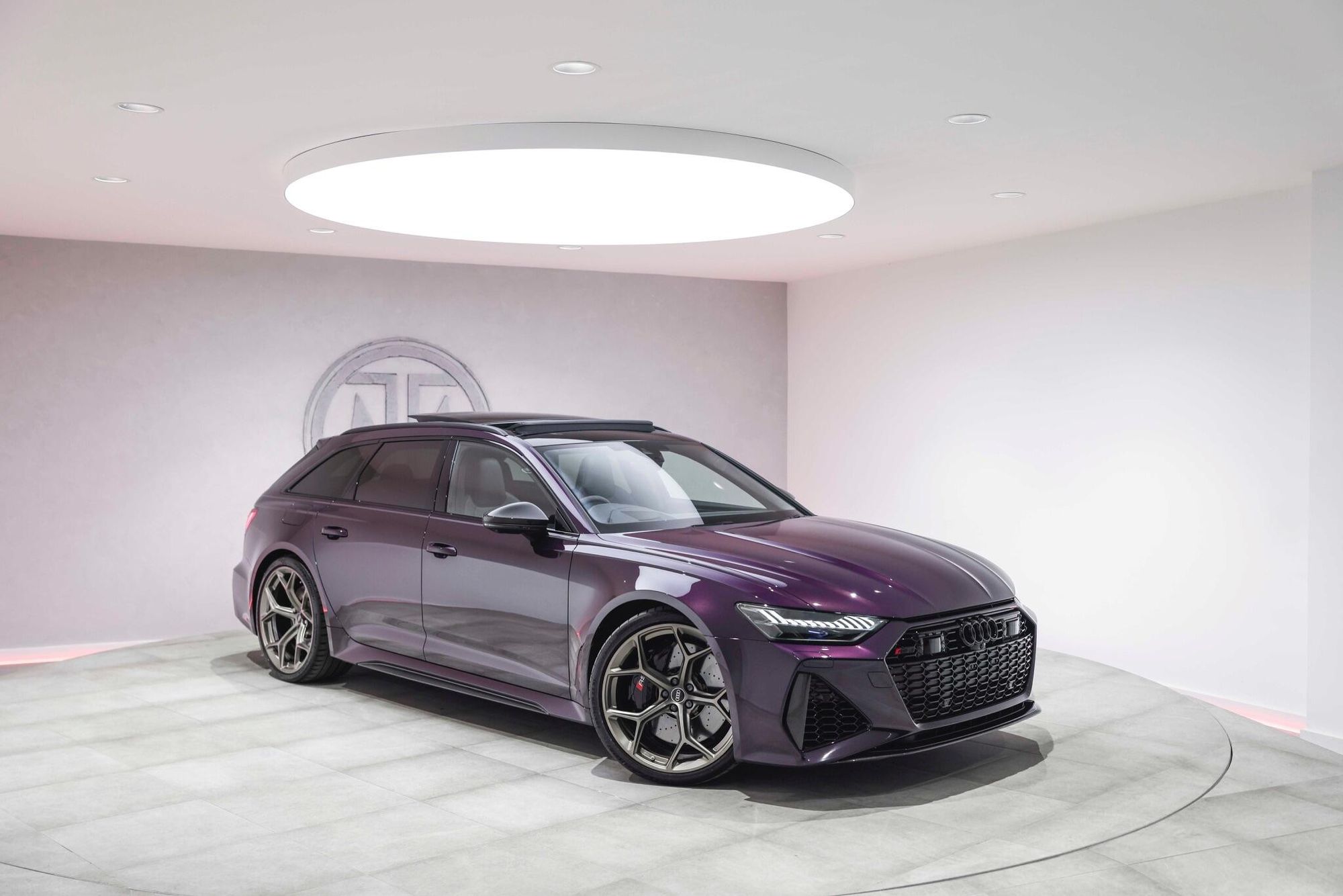 AUDI RS6 RS 6 AVANT RS 6 TFSI Quattro Performance 5dr Tiptronic for sale UK - Slide 2