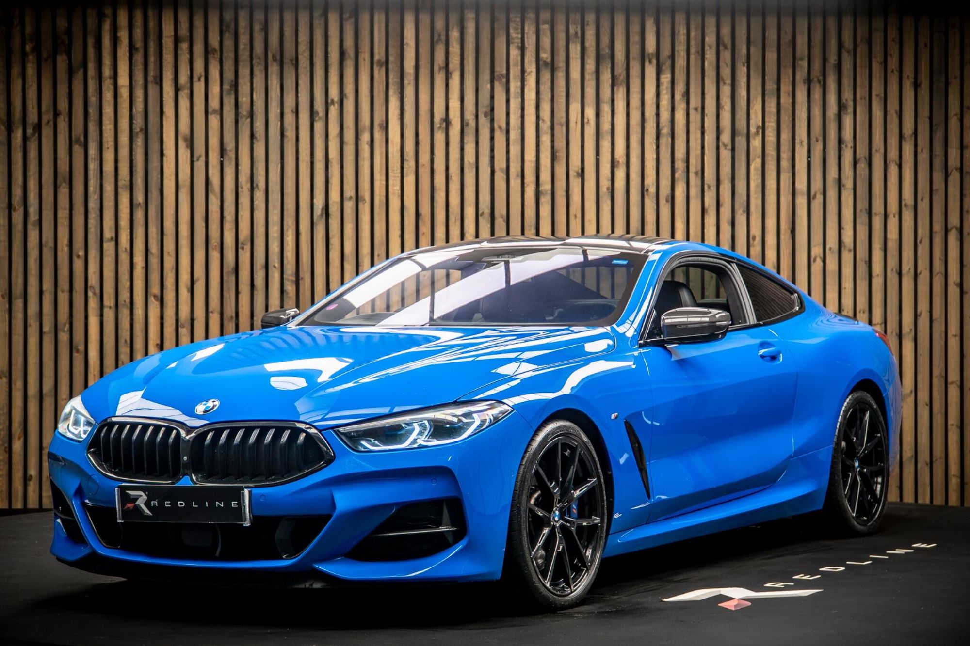 BMW 8 SERIES COUPE M850i xDrive 2dr Auto for sale UK - Slide 8