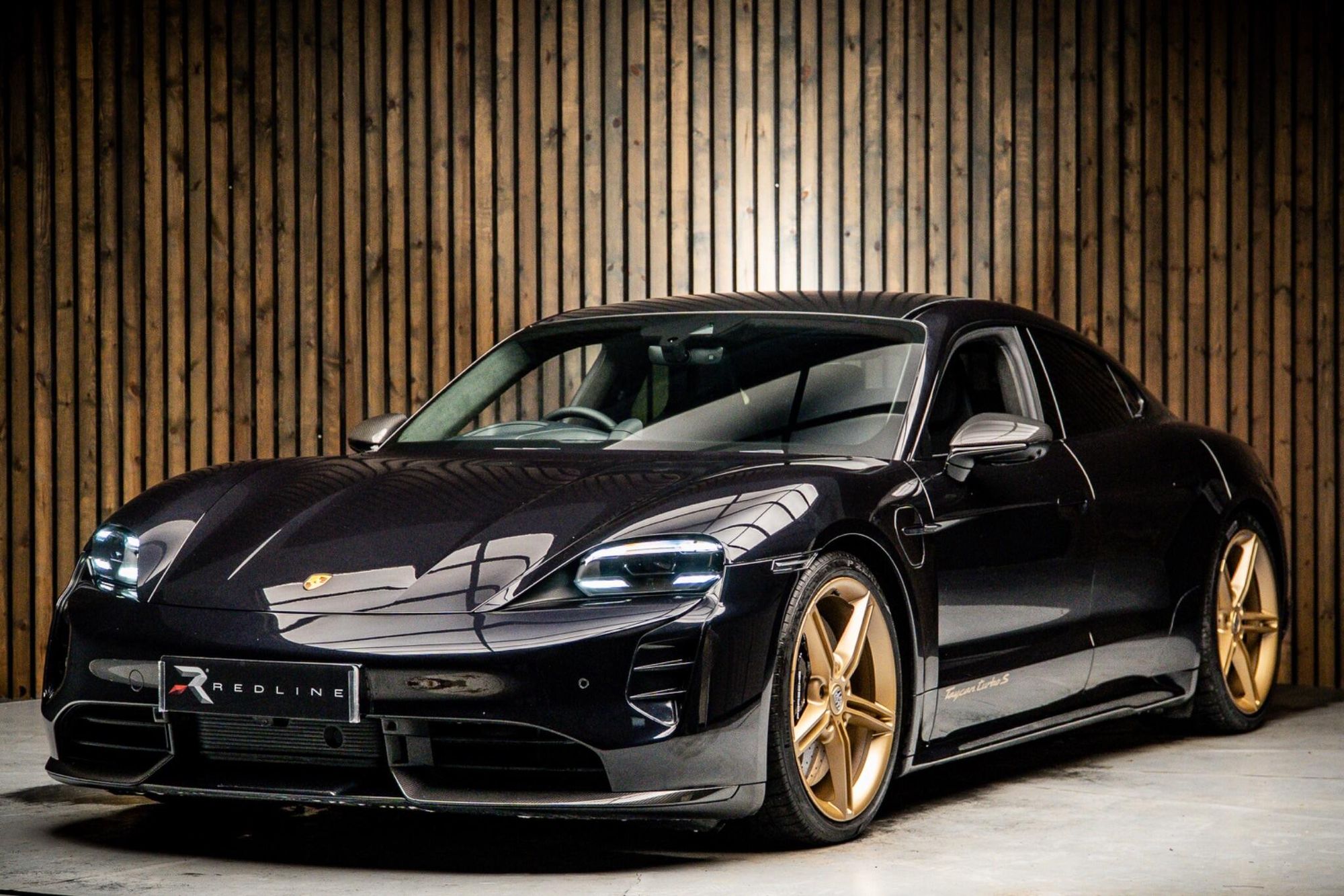 PORSCHE TAYCAN SALOON 560kW Turbo S 93kWh 4dr Auto for sale UK - Slide 8