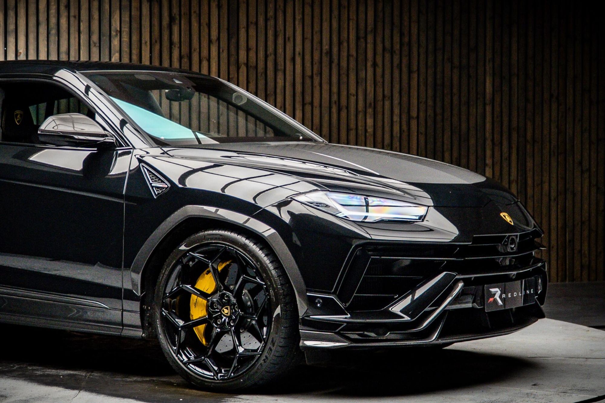 LAMBORGHINI URUS ESTATE 4.0T FSI V8 Performante 5dr Auto for sale UK - Slide 10