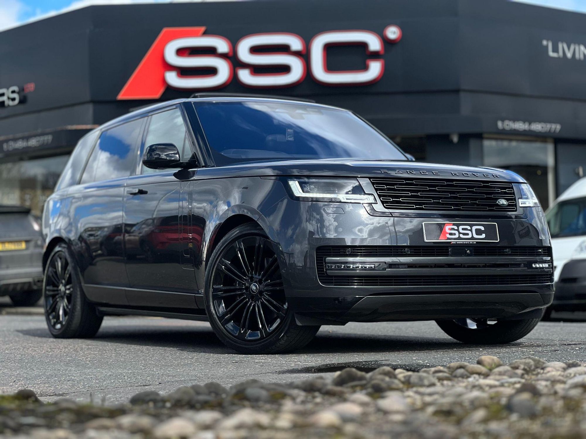 LAND ROVER RANGE ROVER DIESEL ESTATE 3.0 D350 Autobiography LWB 4dr Auto [7 Seat] for sale UK