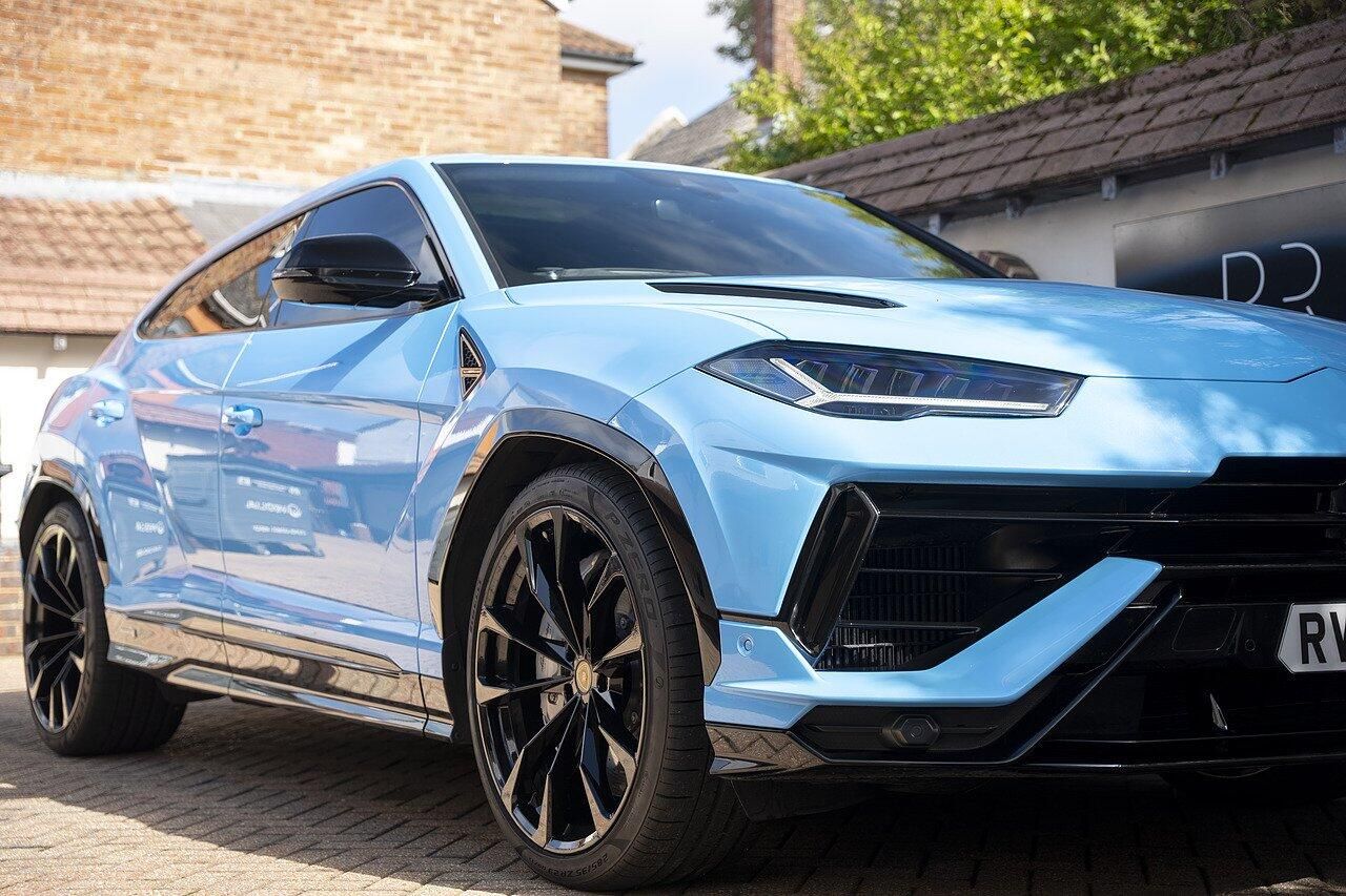 LAMBORGHINI URUS ESTATE 4.0T FSI V8 S 5dr Auto for sale UK - Slide 5