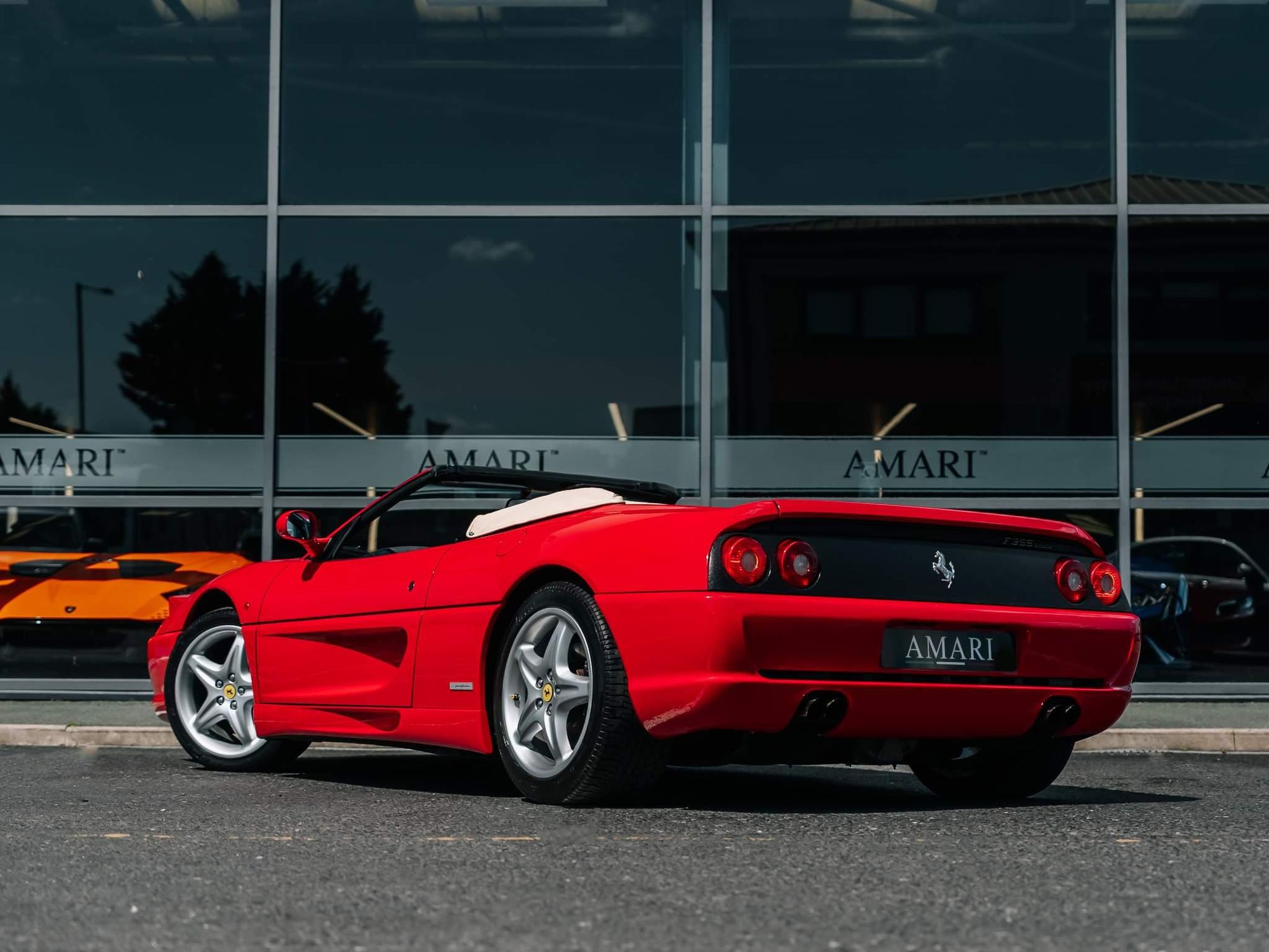 FERRARI F355 CONVERTIBLE Spider 2dr for sale UK - Slide 5