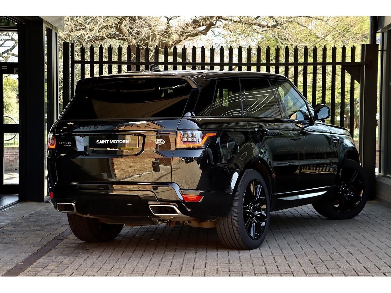 LAND ROVER RANGE ROVER SPORT ESTATE 2.0 P400e HSE Dynamic Black 5dr Auto for sale UK - Slide 10