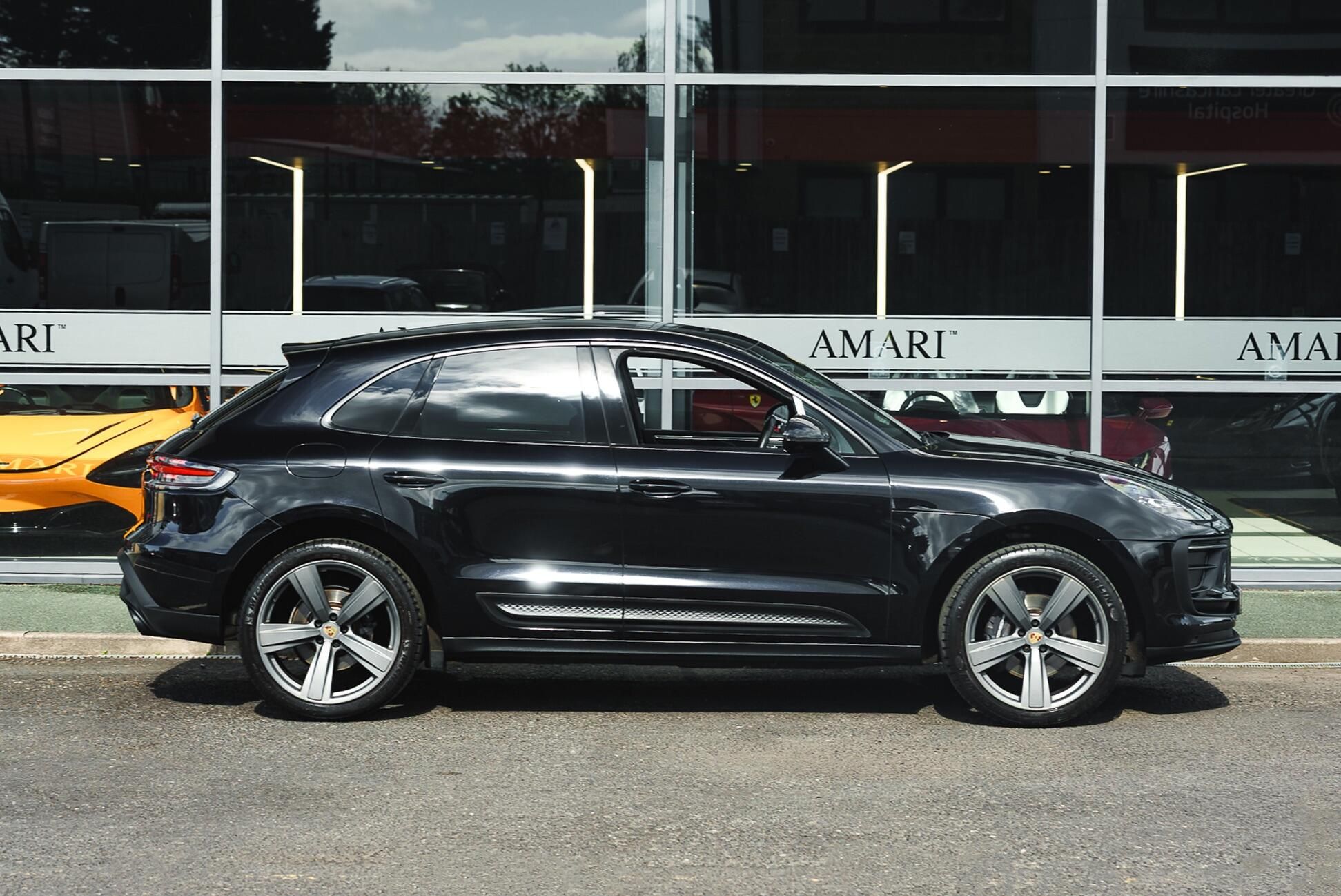 PORSCHE MACAN ESTATE 5dr PDK for sale UK - Slide 8