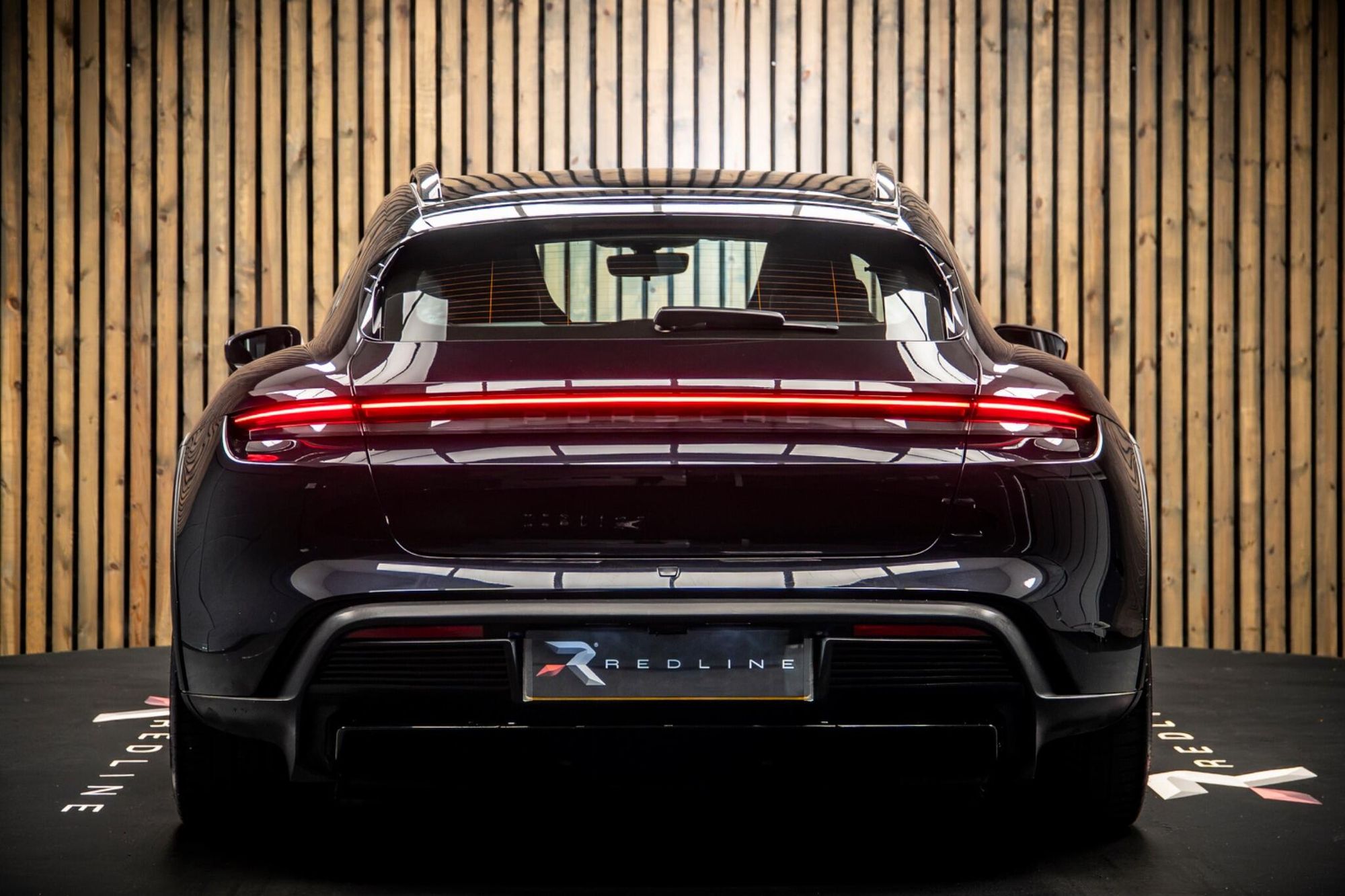 PORSCHE TAYCAN CROSS TURISMO 420kW 4S 93kWh 5dr Auto for sale UK - Slide 6