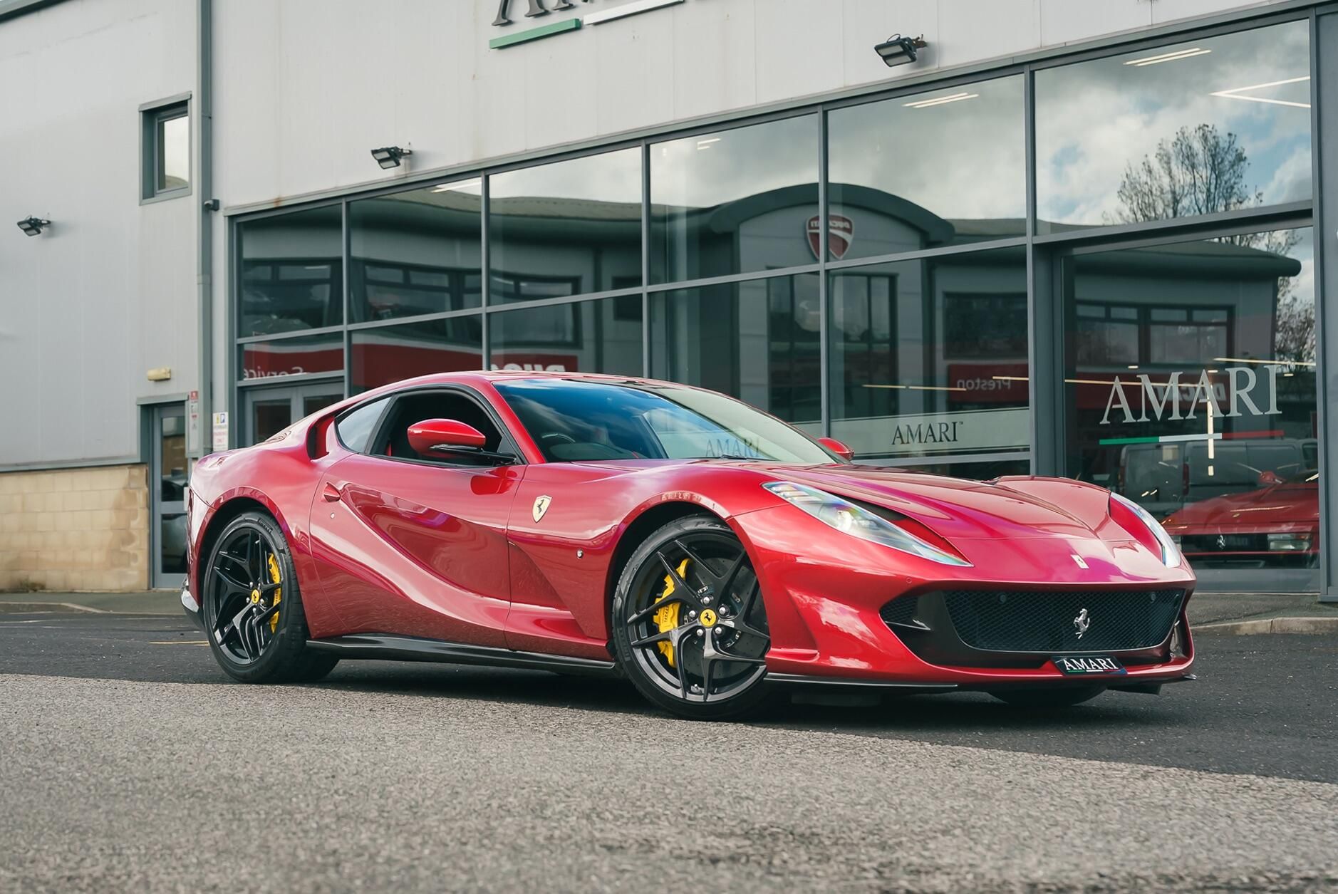 FERRARI 812 SUPERFAST COUPE 2dr Auto for sale UK - Slide 6