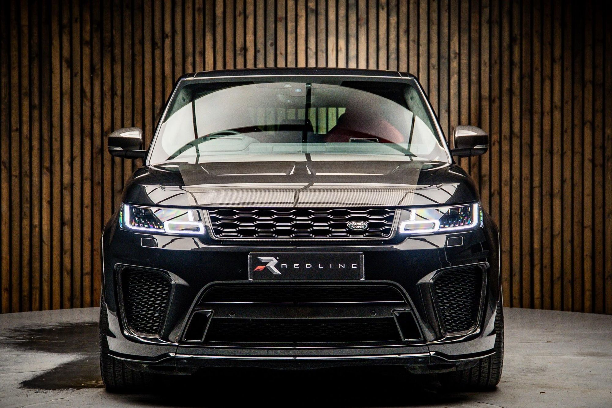 LAND ROVER RANGE ROVER SPORT ESTATE 5.0 P575 S/C SVR 5dr Auto for sale UK - Slide 5
