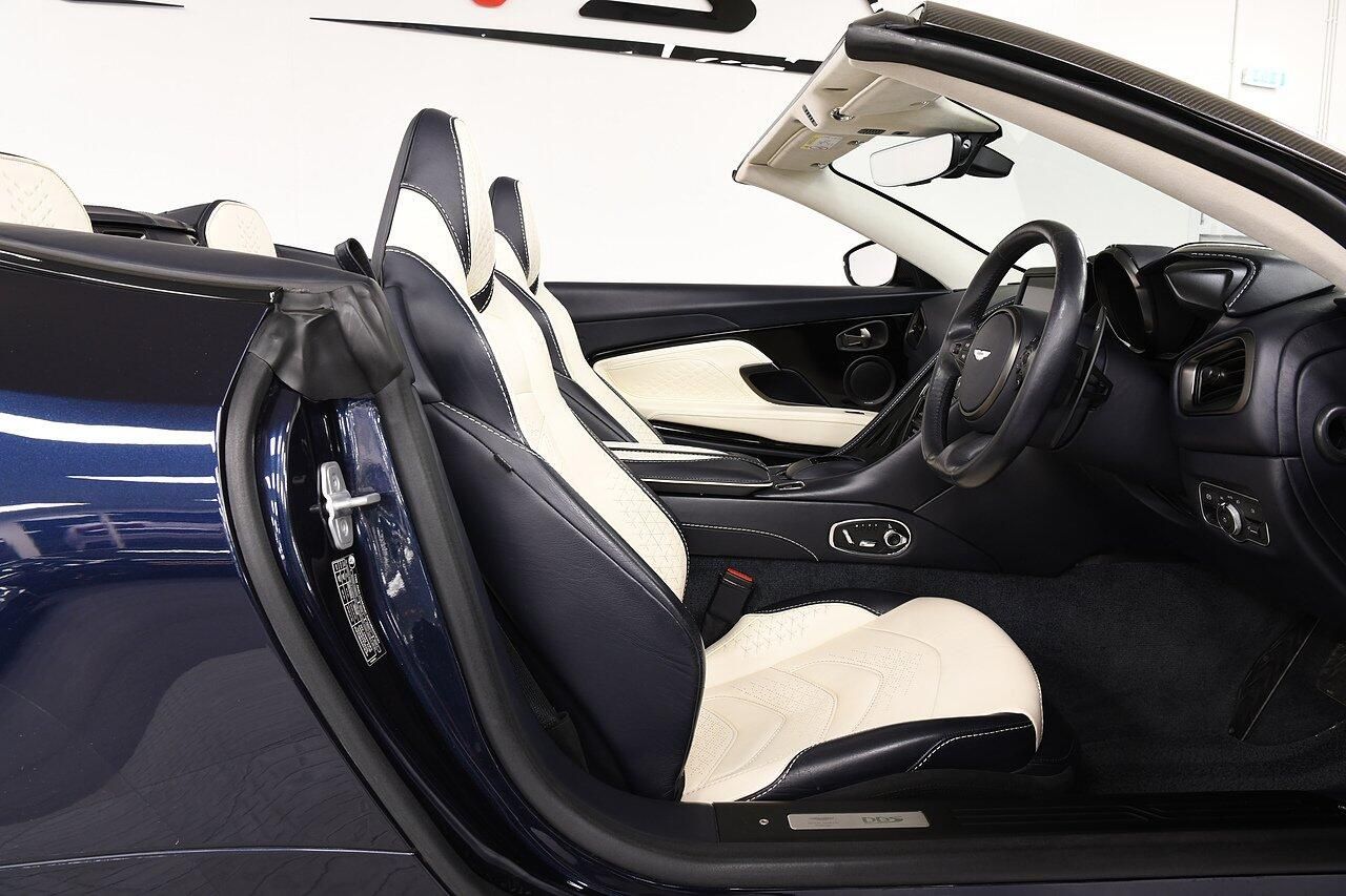 ASTON MARTIN DBS CONVERTIBLE V12 Superleggera 2dr Volante Touchtronic Auto for sale UK - Slide 6