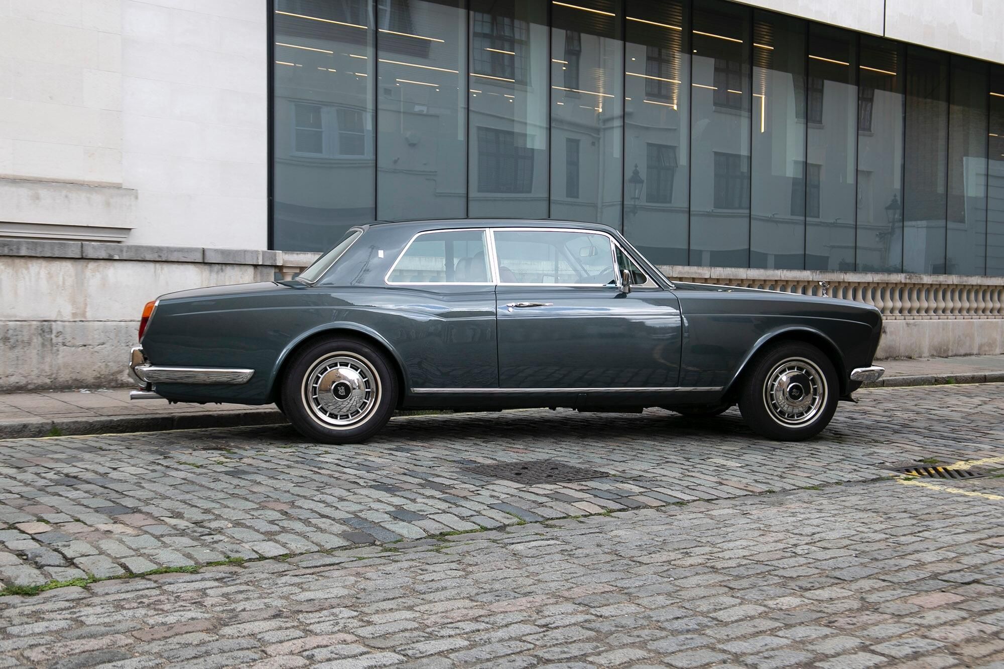 ROLLS-ROYCE CORNICHE CONVERTIBLE 2dr Auto for sale UK - Slide 9