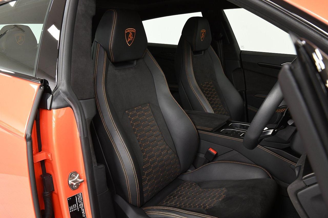 LAMBORGHINI URUS ESTATE 4.0T FSI V8 S 5dr Auto for sale UK - Slide 8