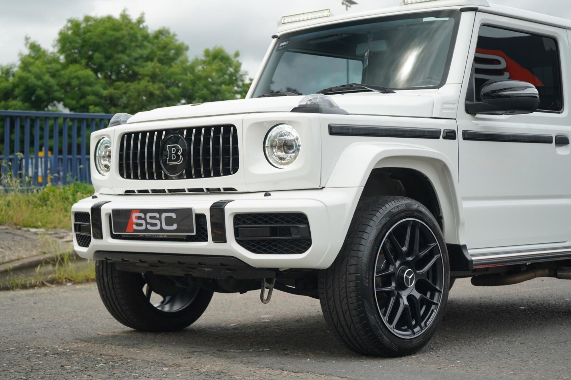 SUZUKI JIMNY ESTATE 1.5 SZ5 ALLGRIP Auto 3dr for sale UK - Slide 8