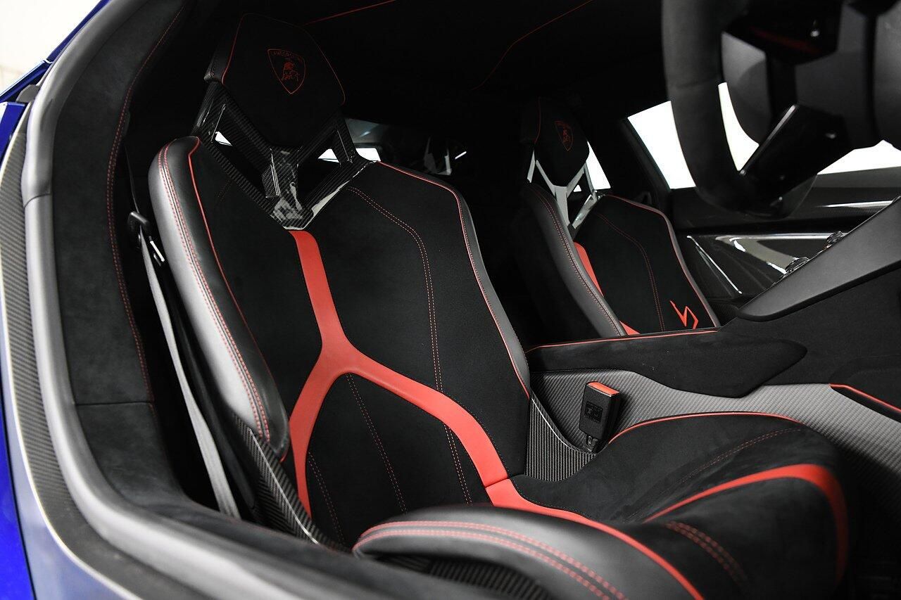 LAMBORGHINI AVENTADOR COUPE LP 750-4 Superveloce 2dr ISR for sale UK - Slide 8