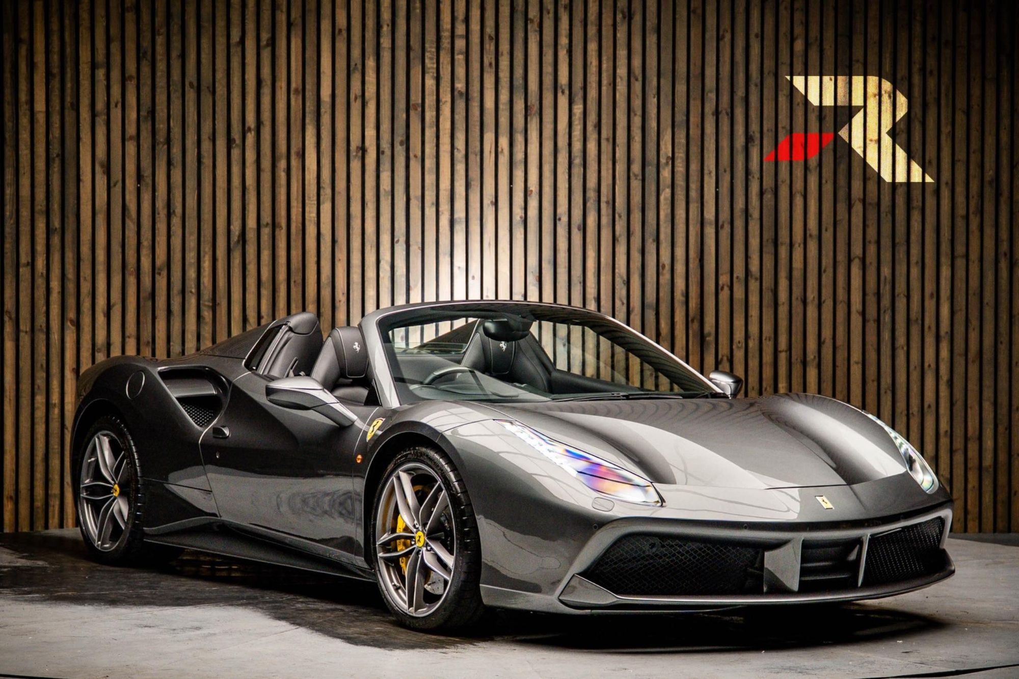 FERRARI 488 CONVERTIBLE Spider 2dr Auto