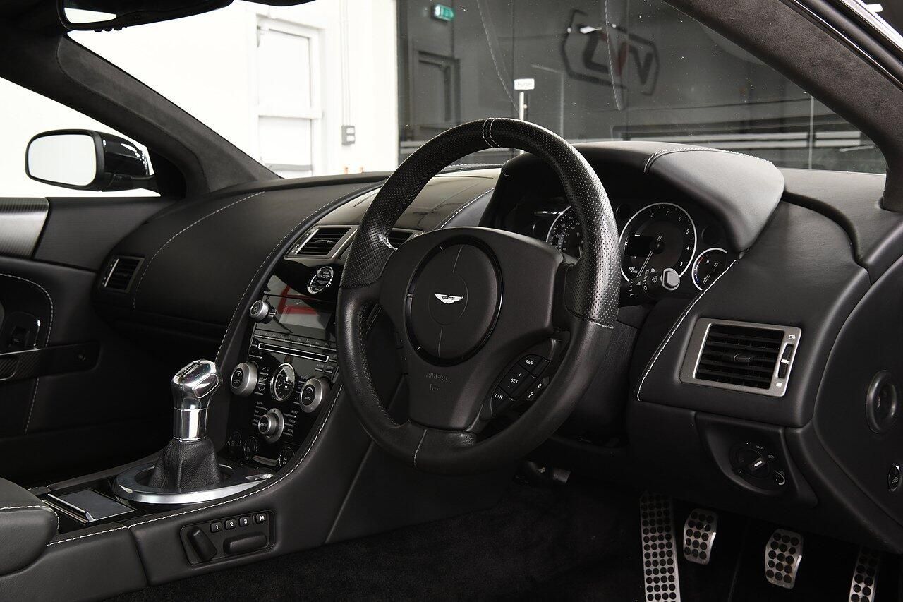 ASTON MARTIN DBS COUPE V12 2dr for sale UK - Slide 4