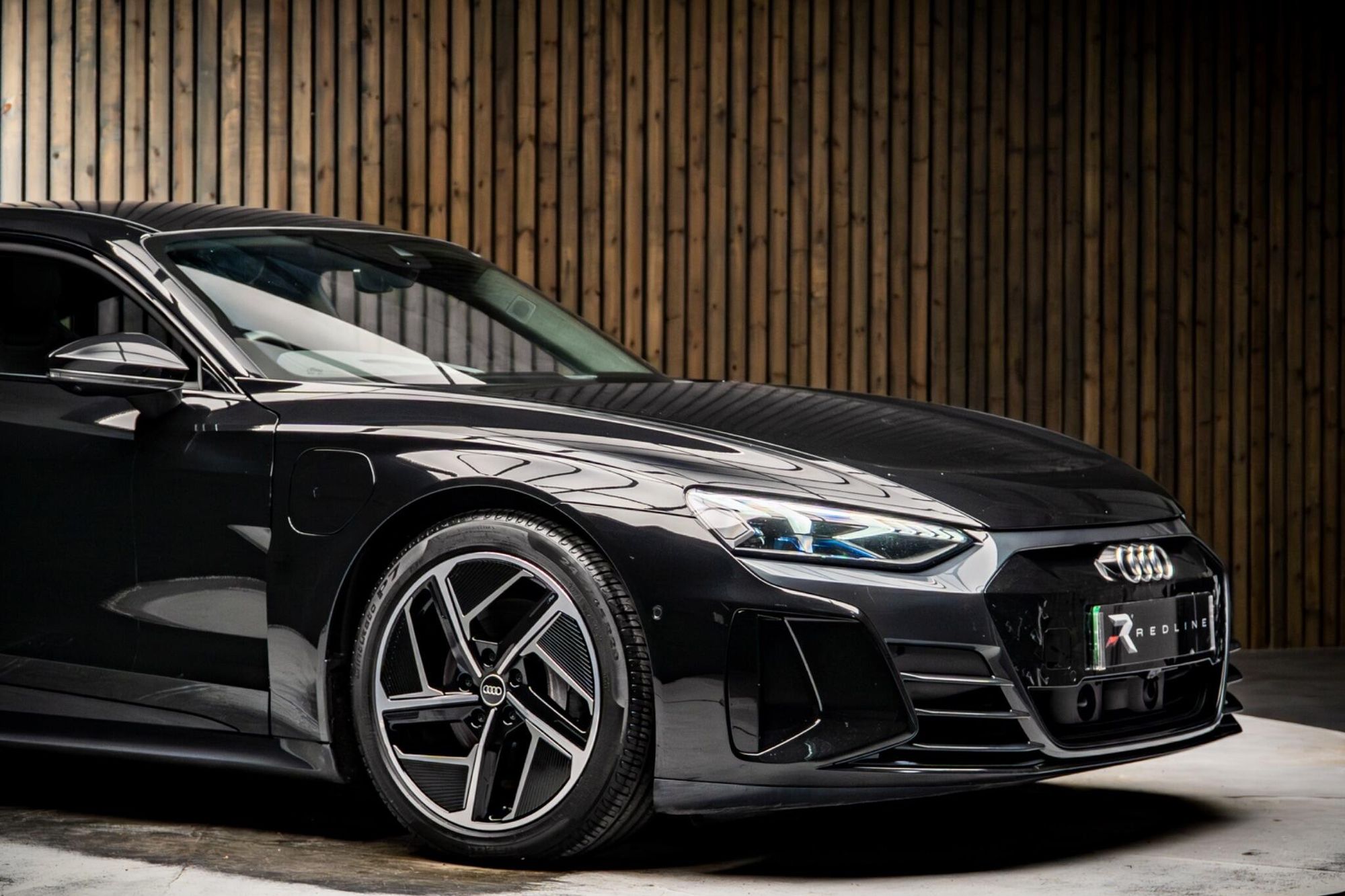 AUDI E-TRON GT SALOON 390kW Quattro 93kWh Vorsprung 4dr Auto for sale UK - Slide 10