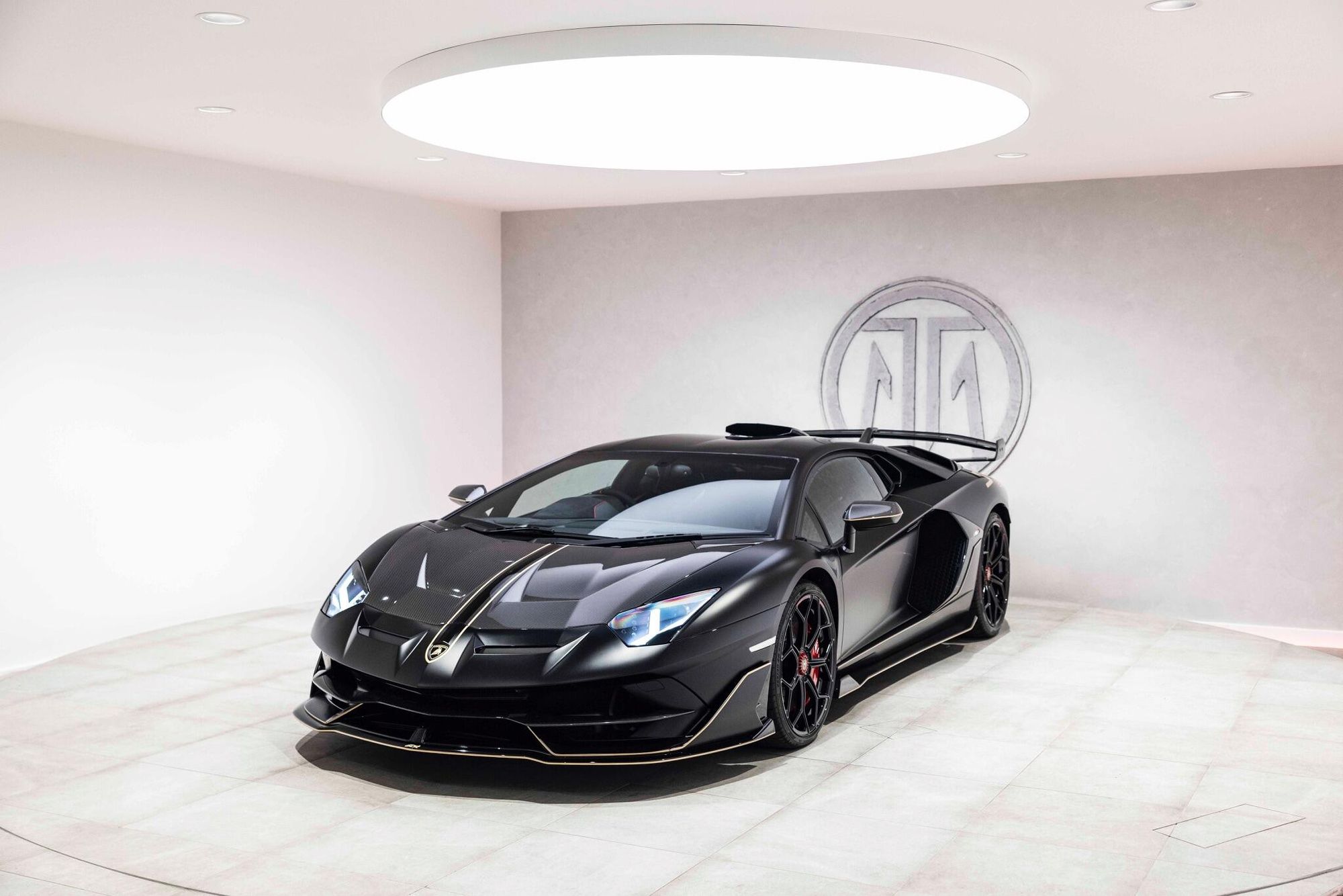 LAMBORGHINI AVENTADOR COUPE SPECIAL EDITION LP 770-4 SVJ 2dr ISR for sale UK - Slide 10