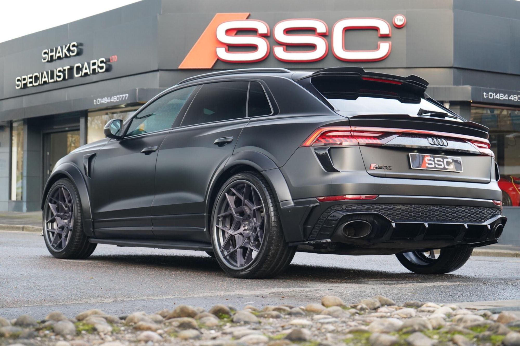 AUDI Q8 ESTATE SQ8 TFSI Quattro Vorsprung 5dr Tiptronic for sale UK - Slide 2