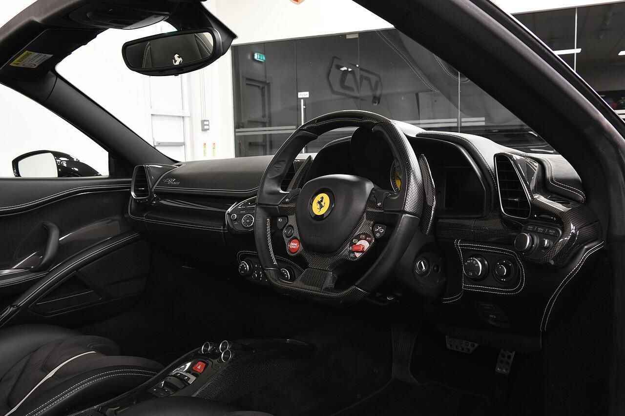 FERRARI 458 CONVERTIBLE Spider 2dr Auto for sale UK - Slide 4