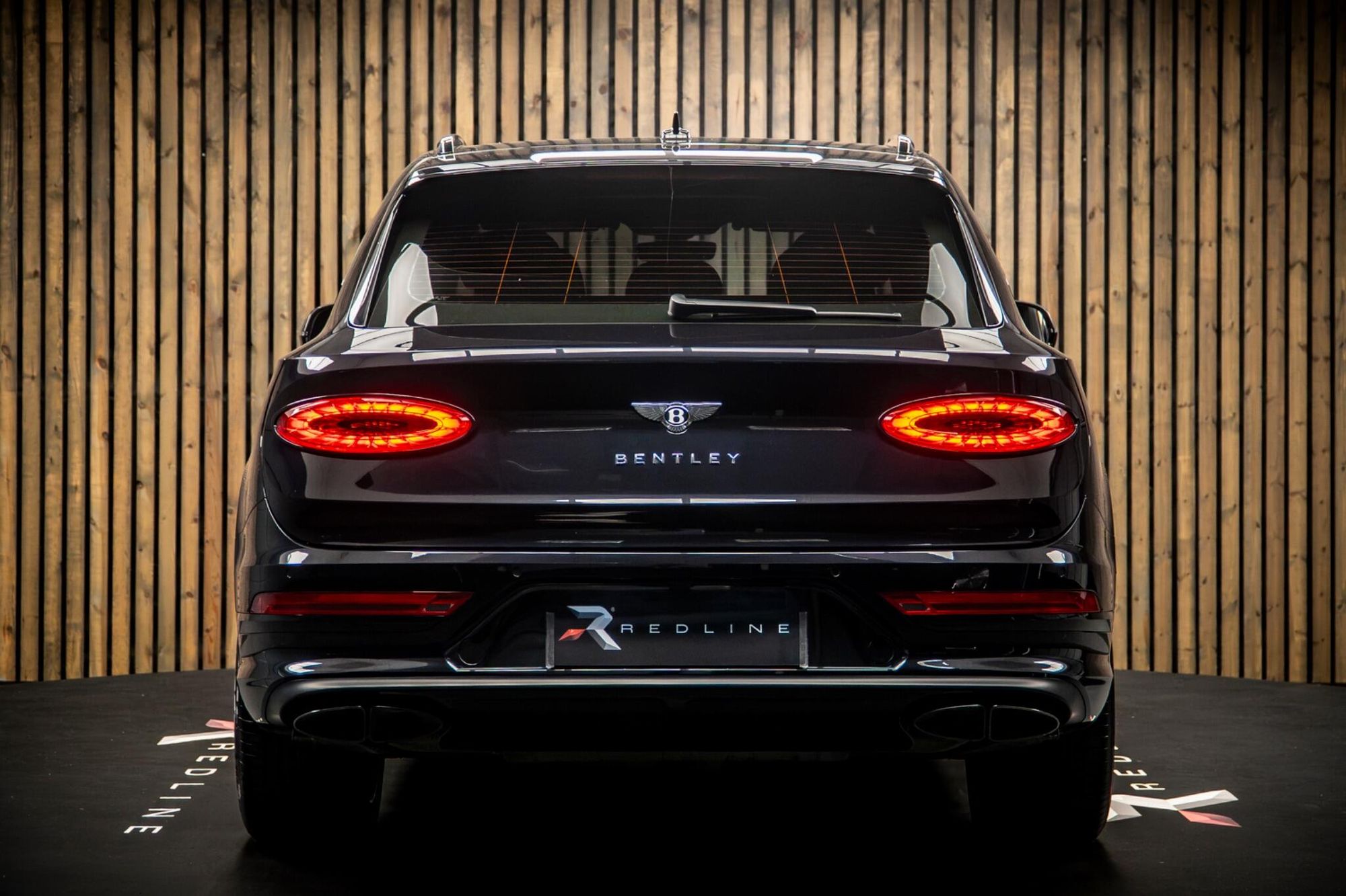 BENTLEY BENTAYGA ESTATE 4.0 V8 Azure 5dr Auto for sale UK - Slide 5