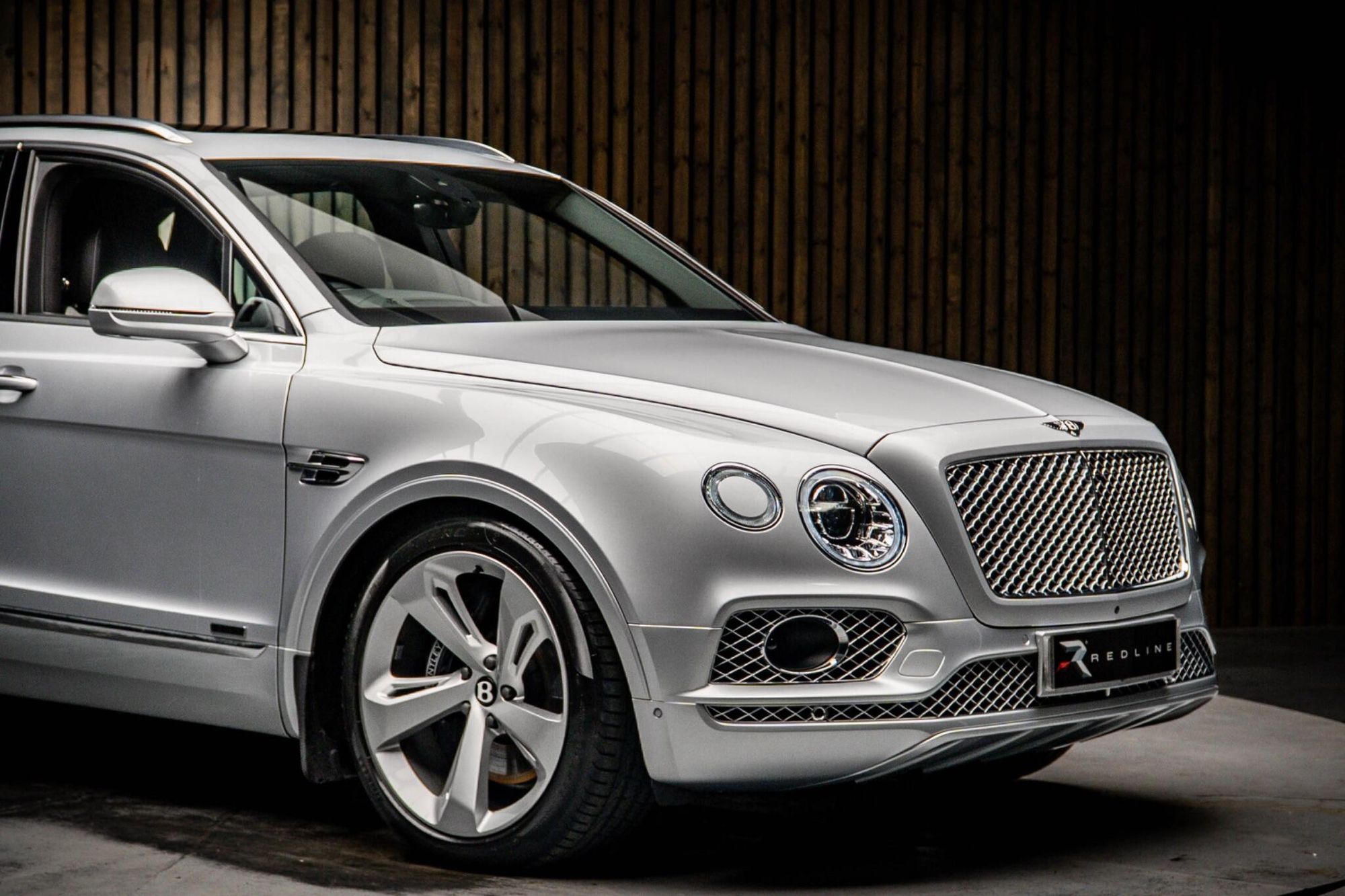 BENTLEY BENTAYGA DIESEL ESTATE 4.0 V8 5dr Auto for sale UK - Slide 10