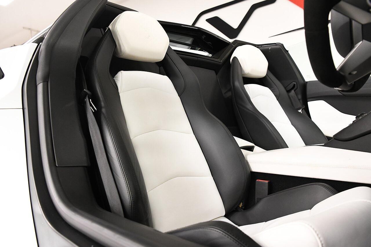 LAMBORGHINI AVENTADOR ROADSTER LP 700-4 2dr ISR for sale UK - Slide 8