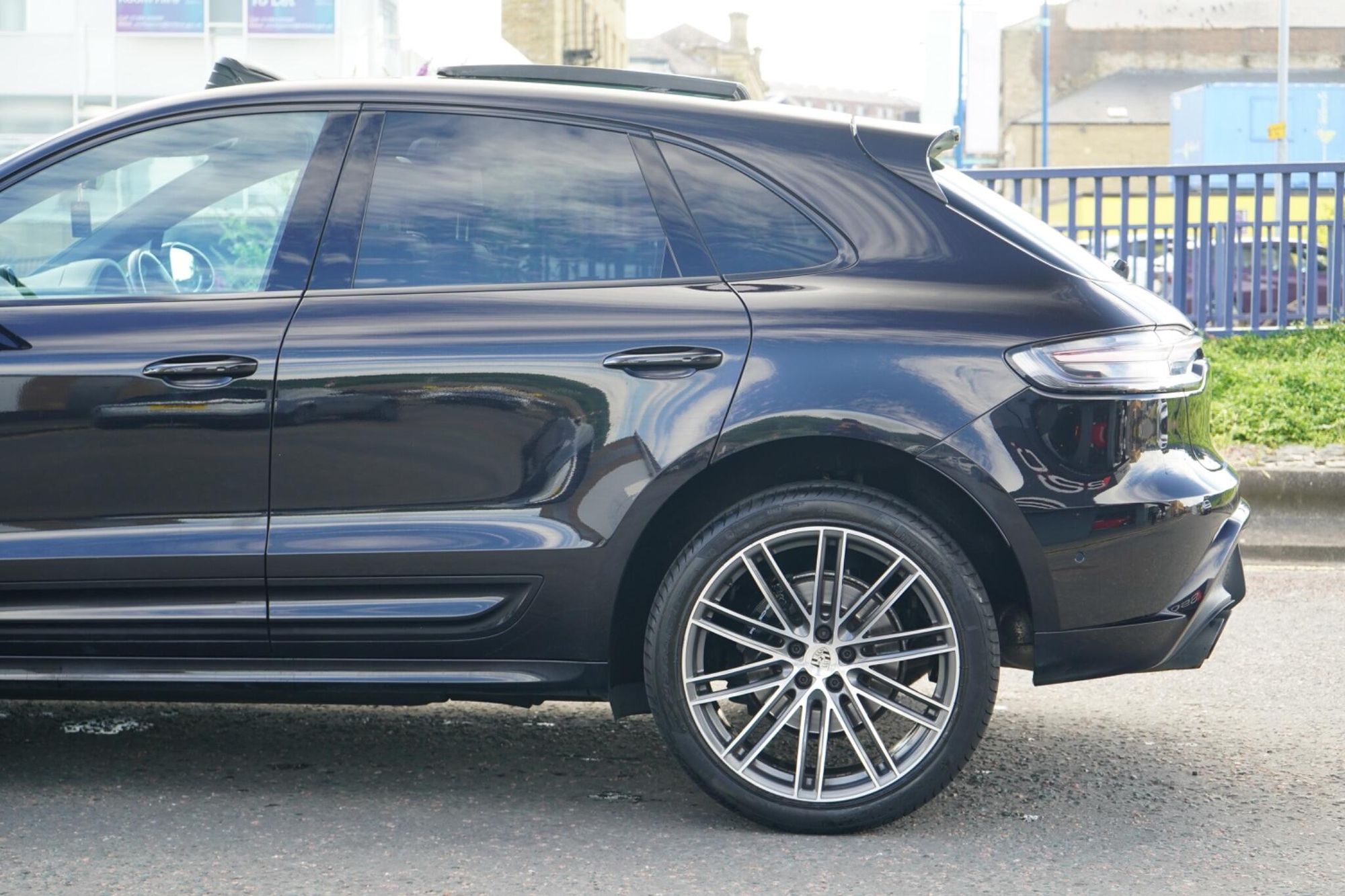 PORSCHE MACAN ESTATE S 5dr PDK for sale UK - Slide 10