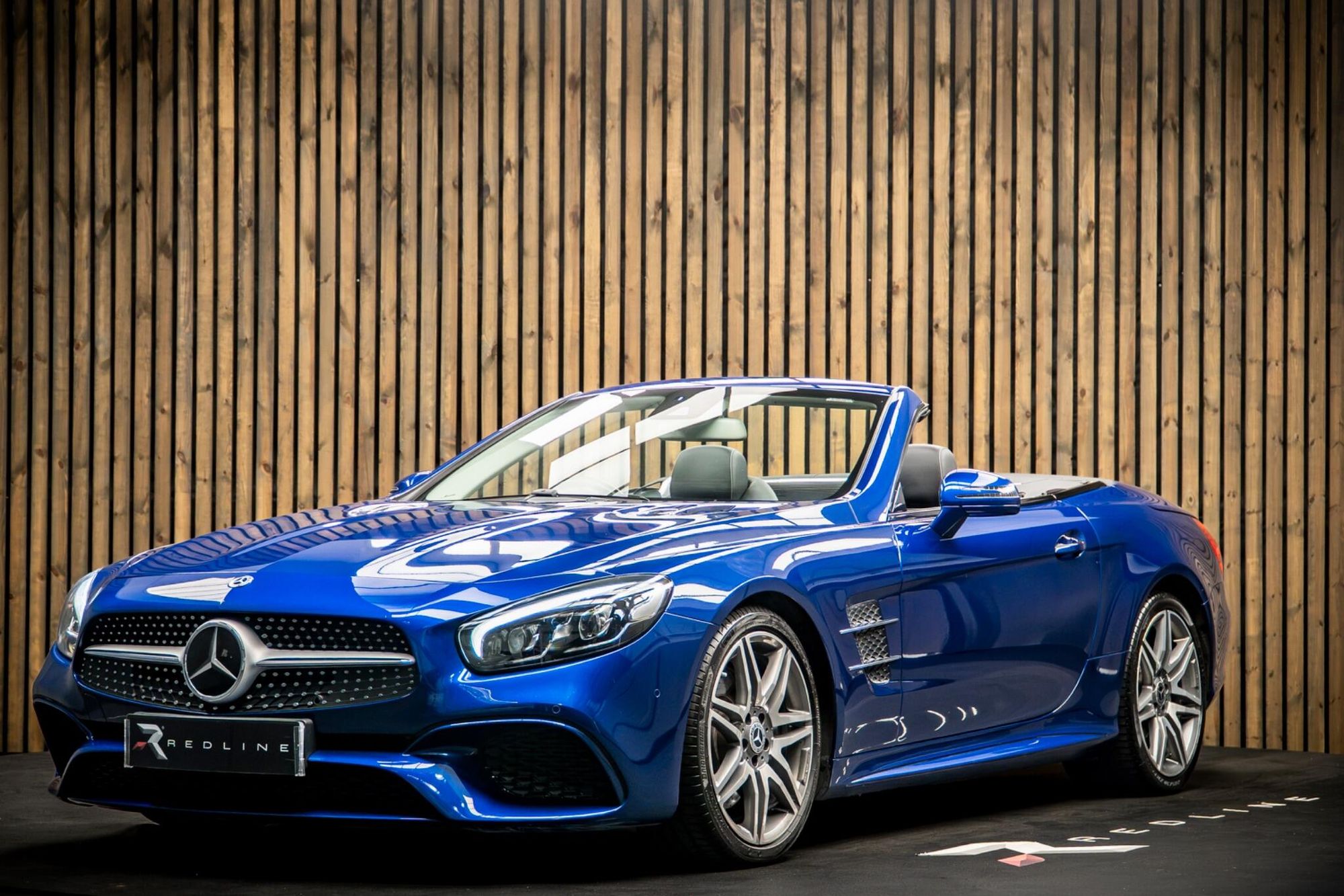 MERCEDES-BENZ SL CLASS CONVERTIBLE SL 500 AMG Line Premium 2dr 9G-Tronic for sale UK - Slide 10