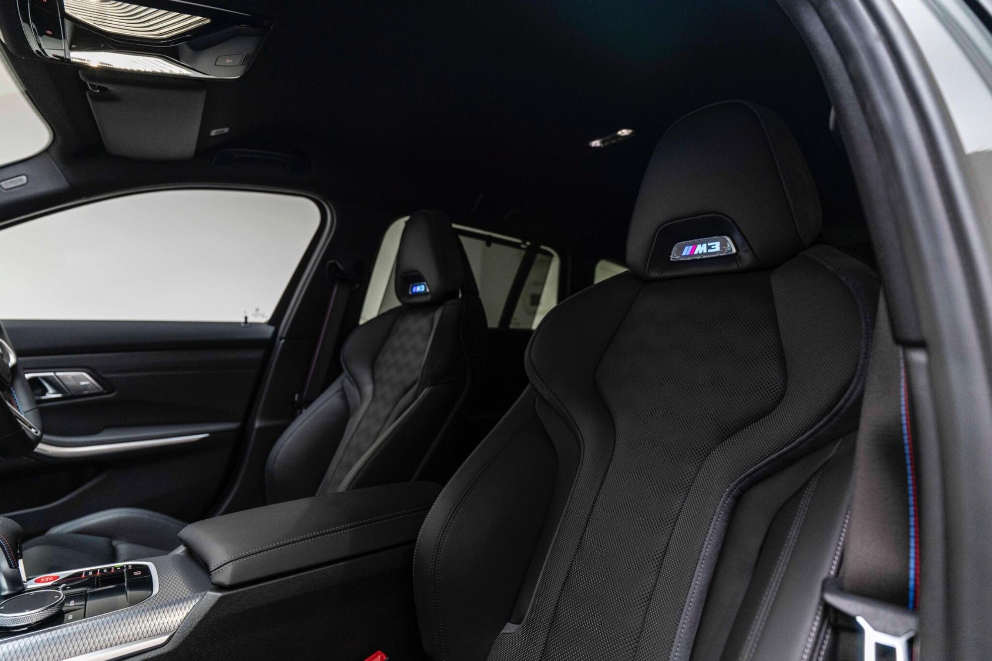 BMW M3 TOURING M3 xDrive 530 Competition M 5dr Step Auto for sale UK - Slide 3