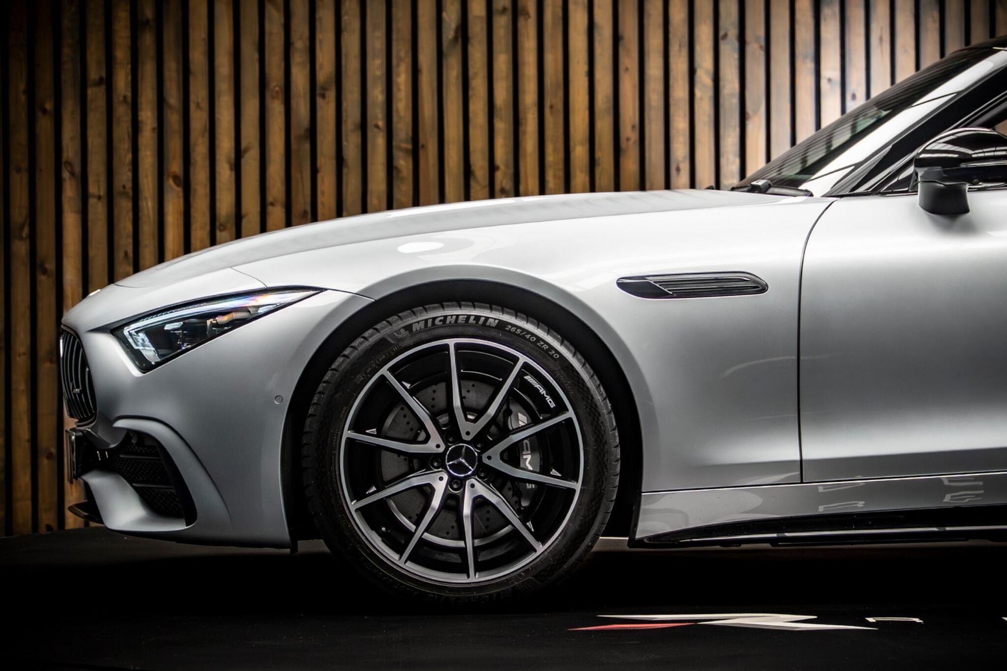 MERCEDES-BENZ SL CLASS SL AMG CONVERTIBLE SL 43 Premium 2dr Auto for sale UK - Slide 9