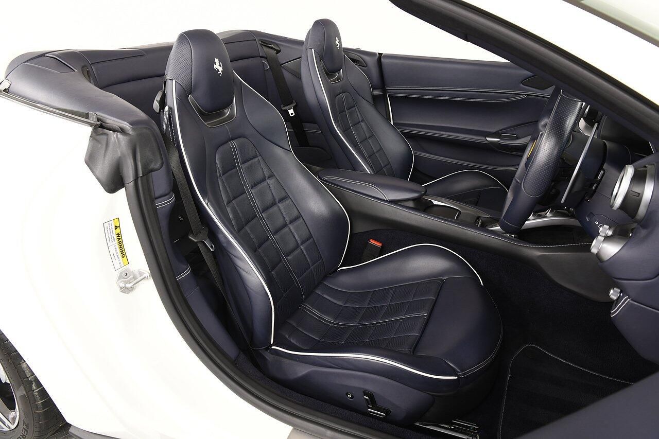 FERRARI PORTOFINO CONVERTIBLE GT 2dr Auto for sale UK - Slide 7