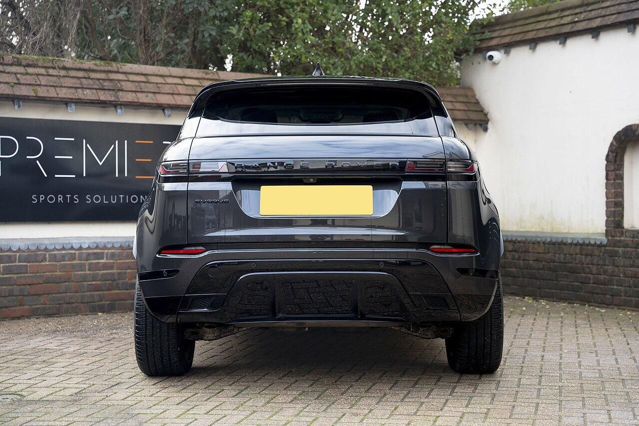 LAND ROVER RANGE ROVER EVOQUE HATCHBACK 1.5 P300e Dynamic HSE 5dr Auto for sale UK - Slide 4