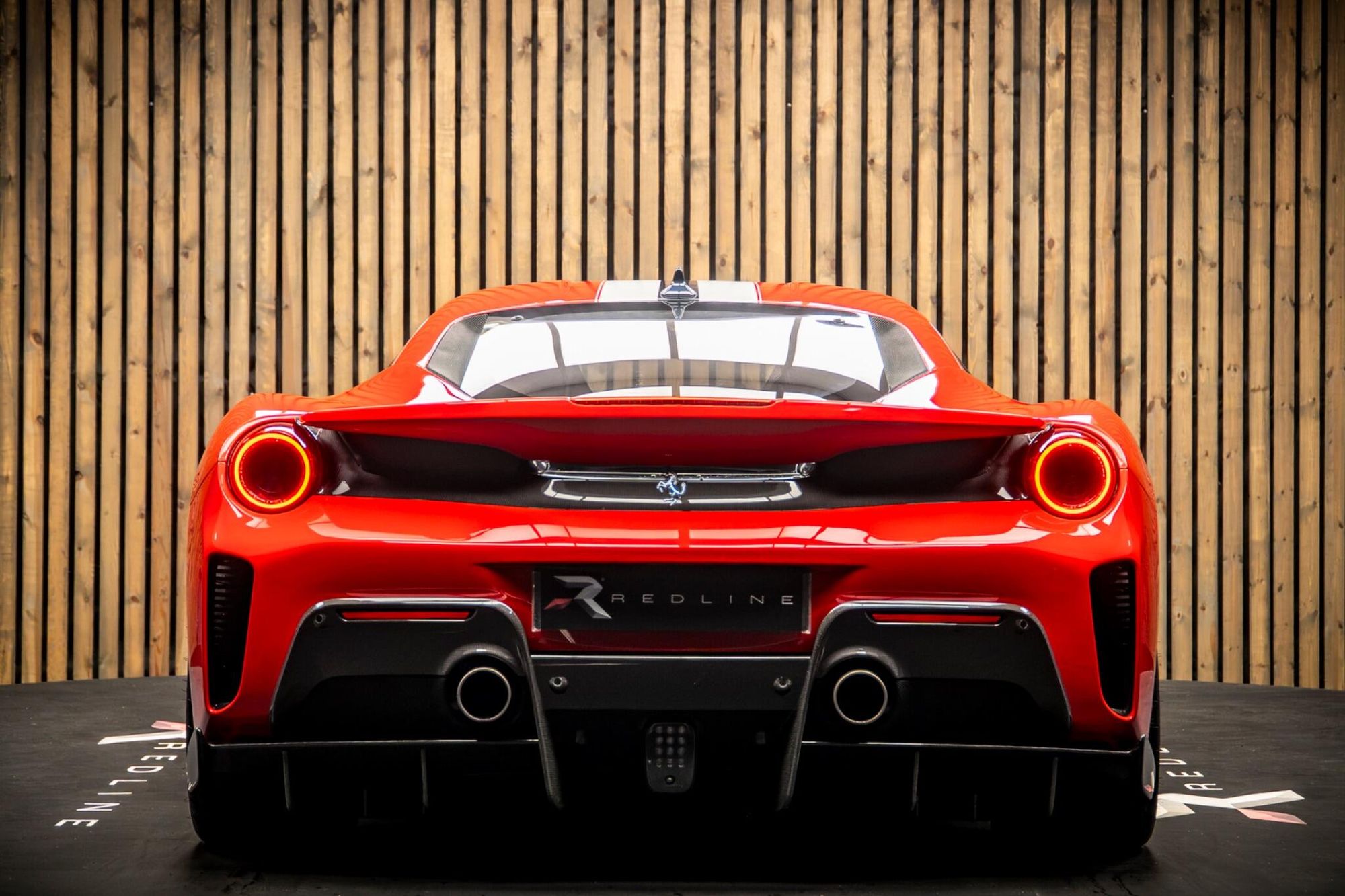FERRARI 488 PISTA COUPE 2dr Auto for sale UK - Slide 6