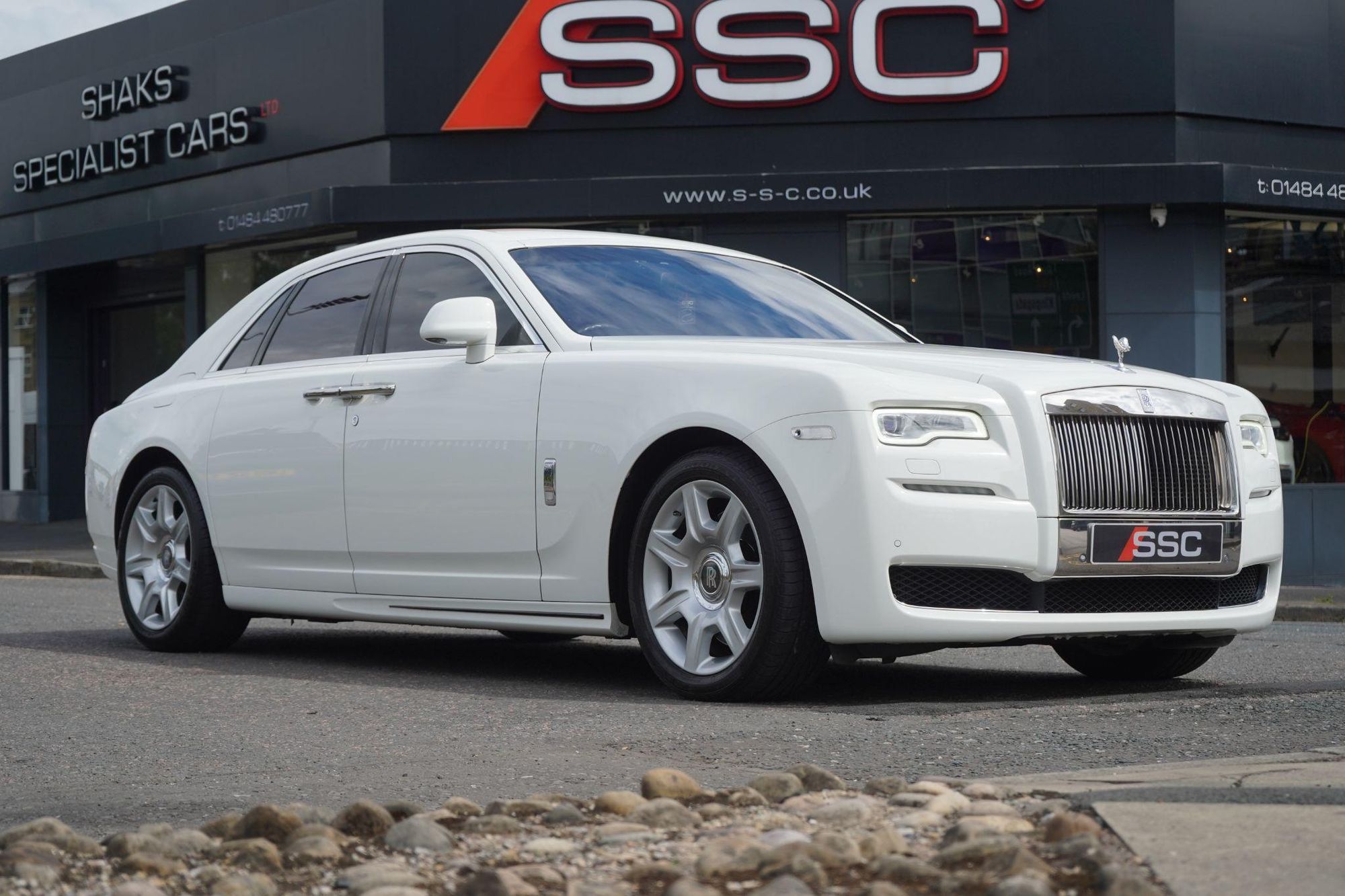 ROLLS-ROYCE GHOST SALOON II 4dr Auto for sale UK - Slide 5